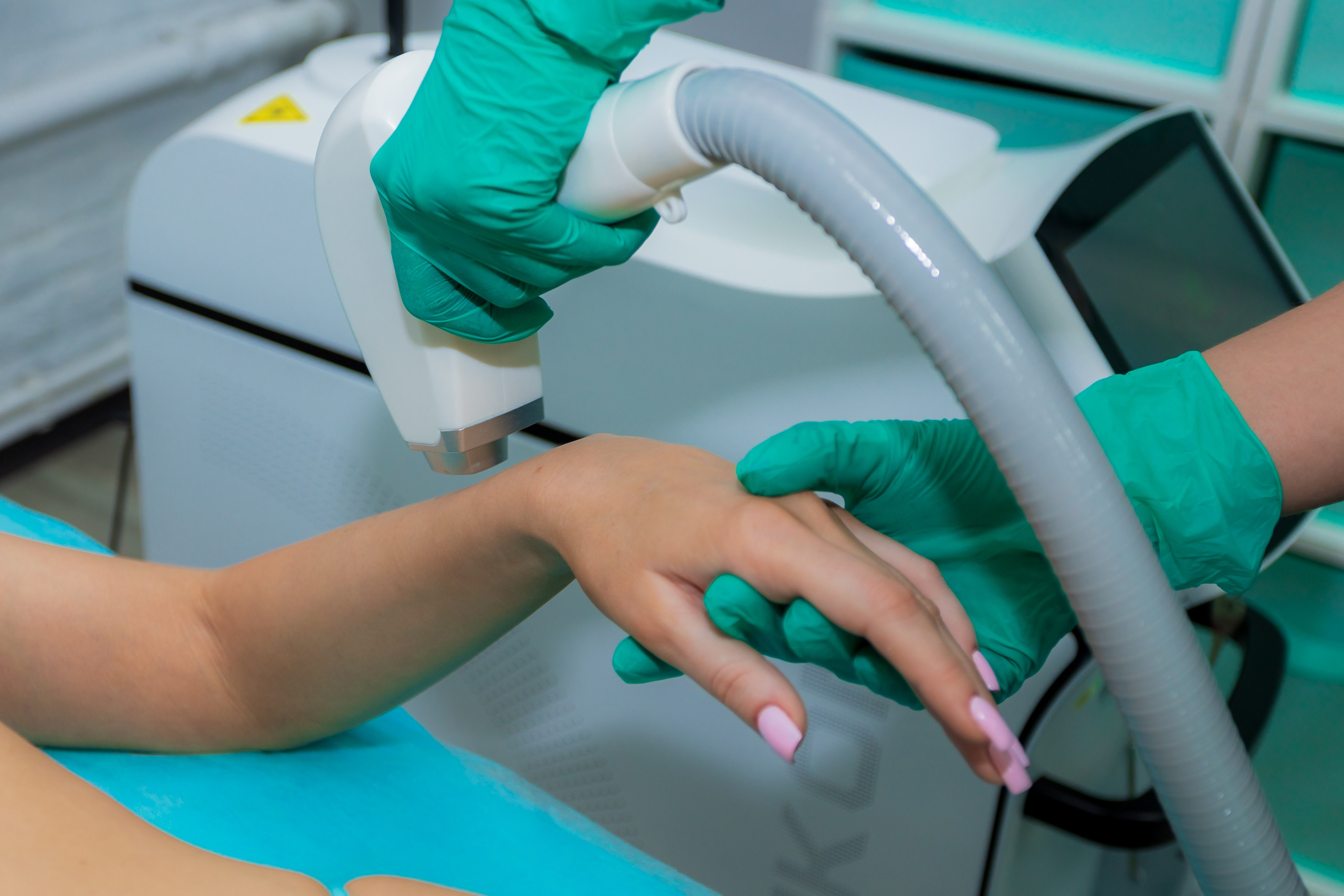 Фотосъемка контента для Topaz Lazer на площади Журавлёва. Интерьеры, Контент, Портреты | Фотограф в Москве Дани Терно