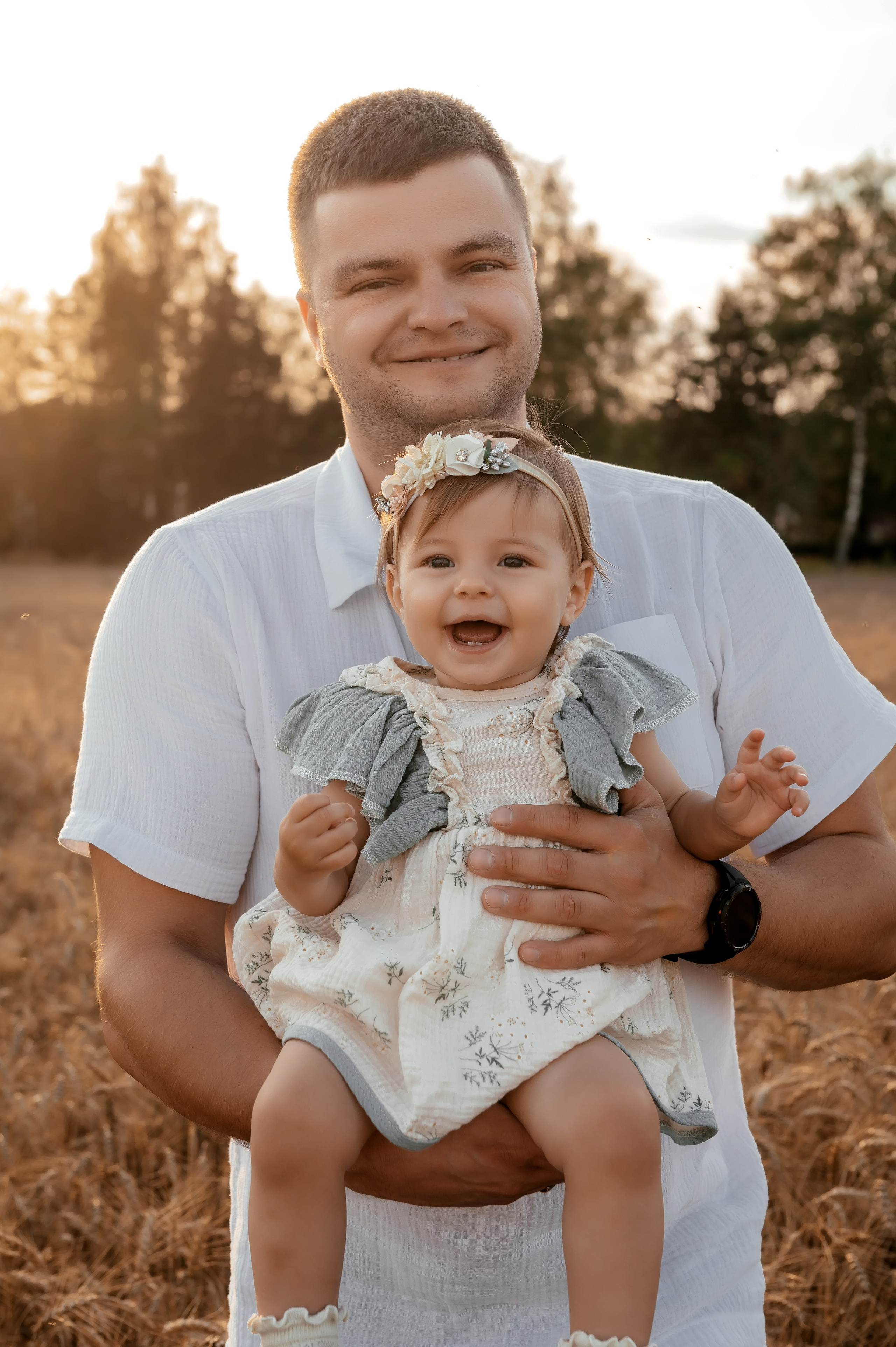 Оля, пшеничное поле в Протасово. Свадебный и семейный фотограф Виктория Носачёва. Щелково, Москва и МО