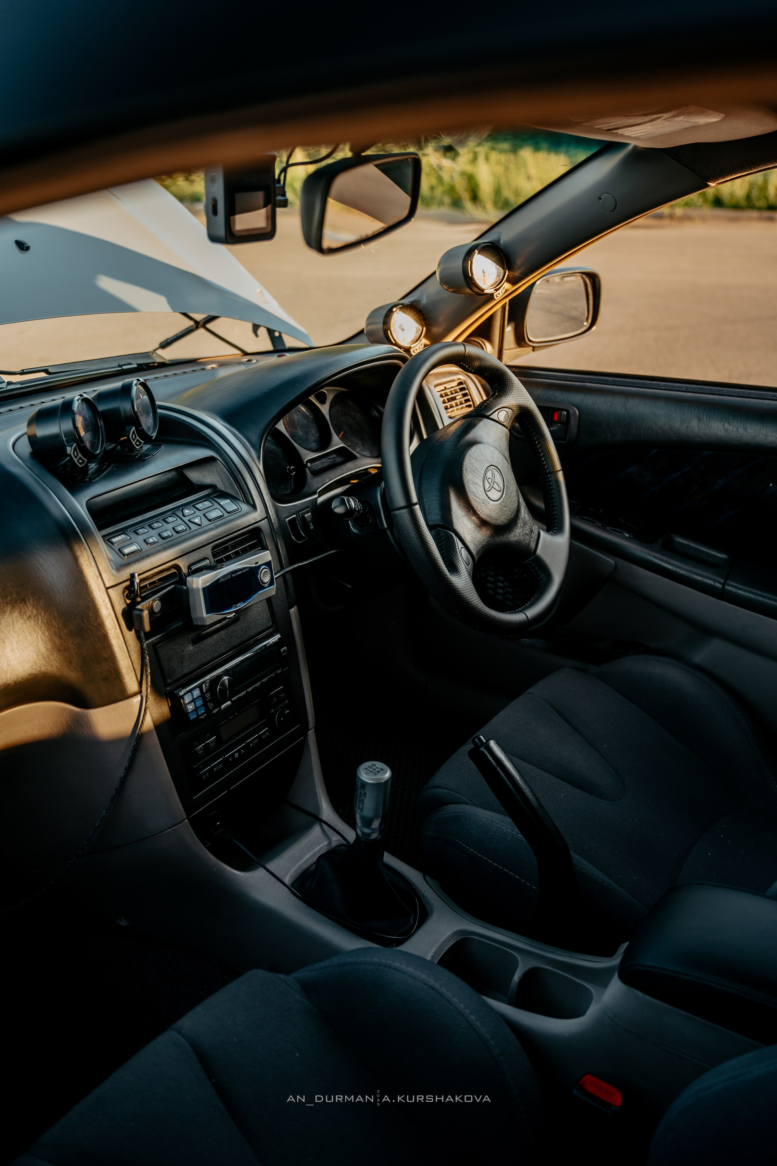 Toyota Caldina — 25'. Фотограф, видеограф и пилот дрона на Байкале