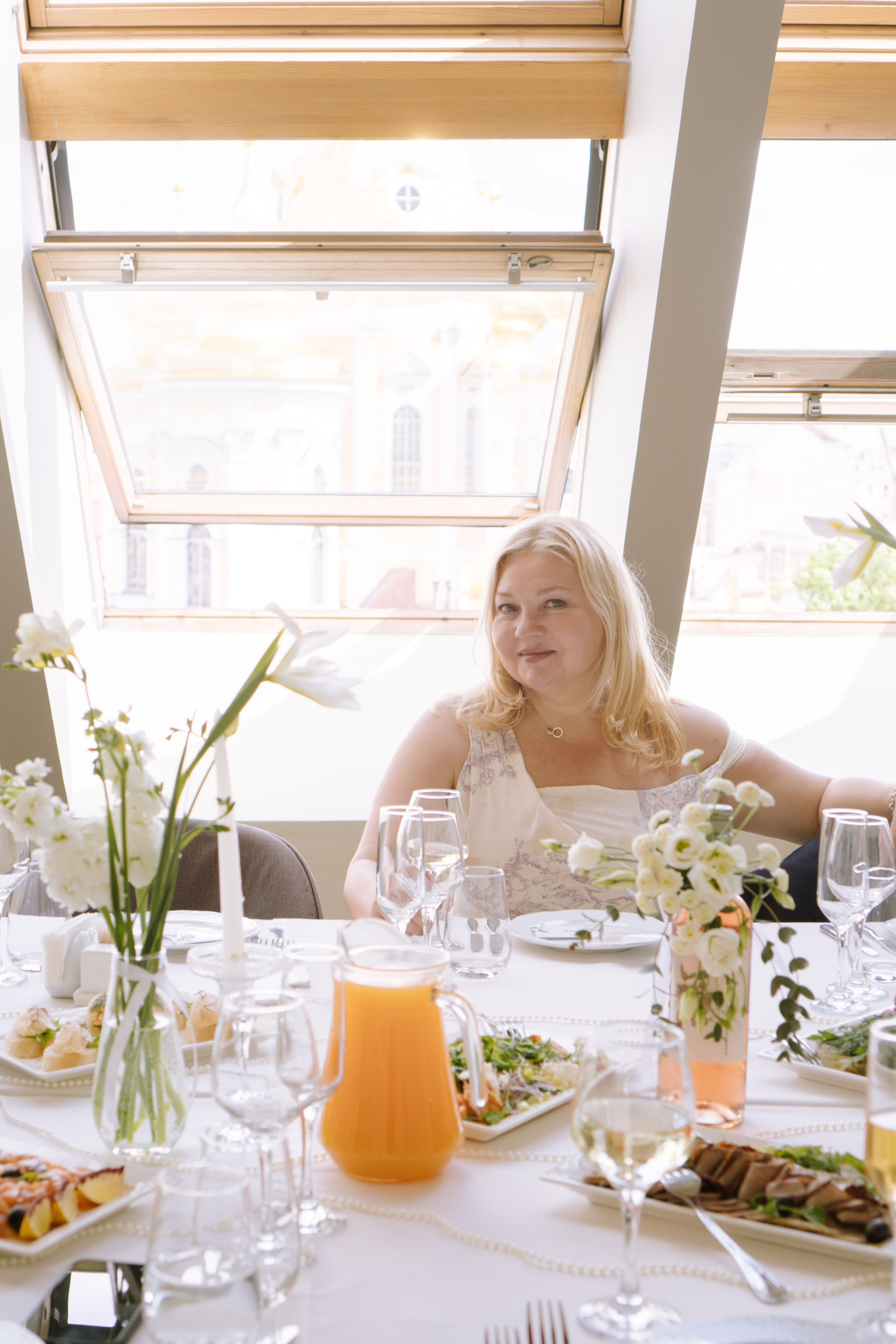 СВАДЕБНЫЙ БАНКЕТ НА ВЛАДИМИРСКОЙ В САНКТ-ПЕТЕРБУРГЕ (КАМЕРНАЯ СВАДЬБА). Профессиональный фотограф, Санкт-Петербург — Виктория Богомолова