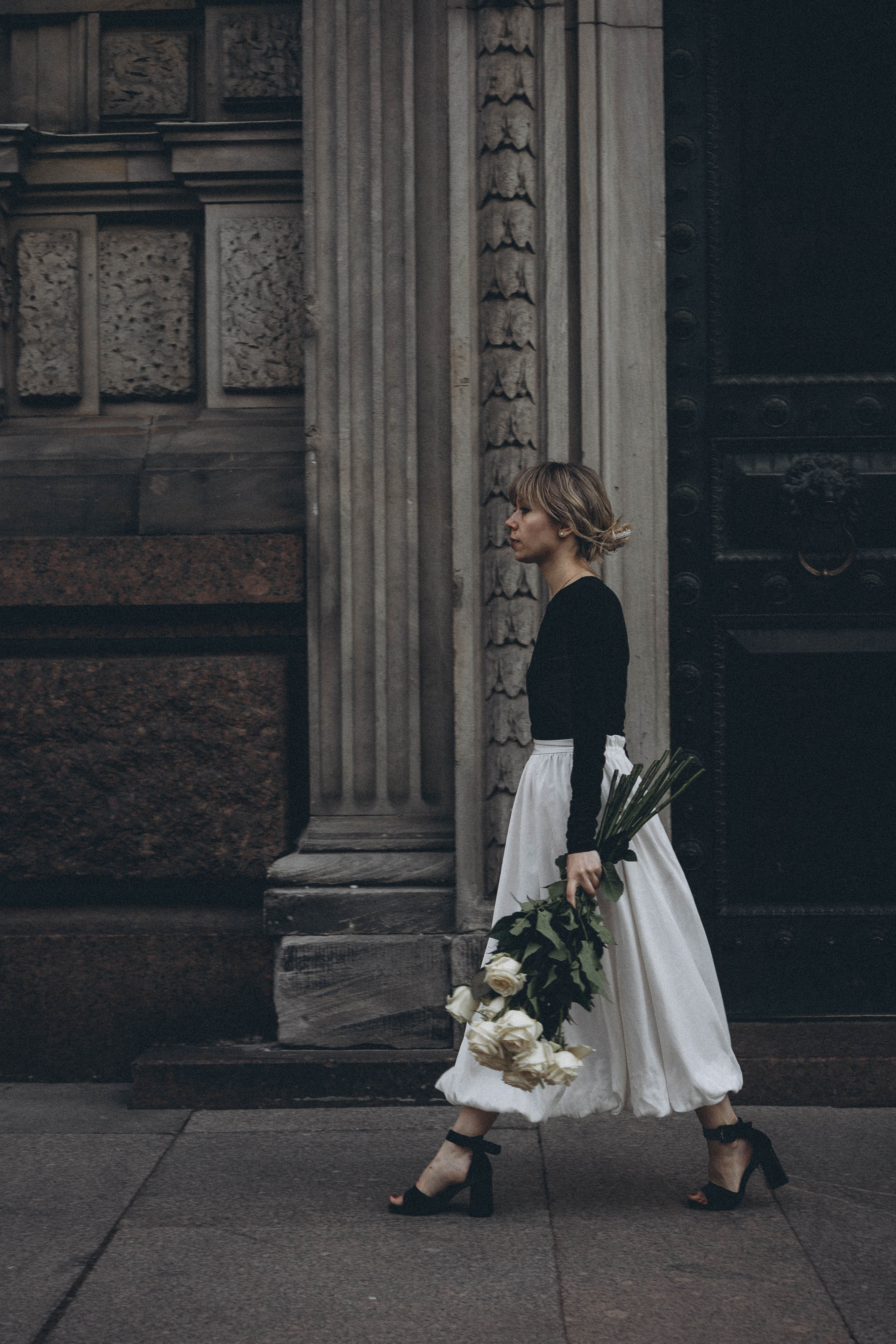 ПРОГУЛКА ПО ГОРОДУ В БЕЛЫЕ НОЧИ (другой вариант). Профессиональный фотограф, Санкт-Петербург — Виктория Богомолова