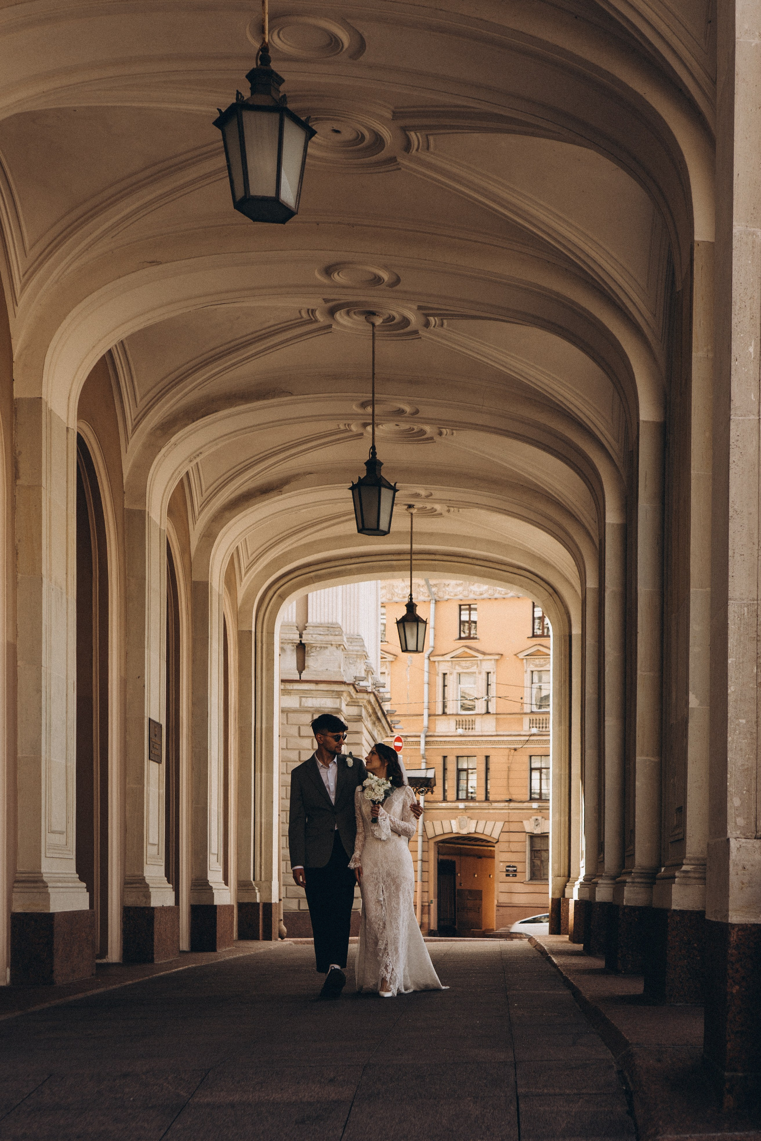 СВАДЕБНАЯ ПРОГУЛКА ВОЗЕ ИСАИКЕВСКОГО СОБОРА АСТОРИИ И ЗАКОНОДАЛЕТНОГО СОБРАНИЯ. Профессиональный фотограф, Санкт-Петербург — Виктория Богомолова