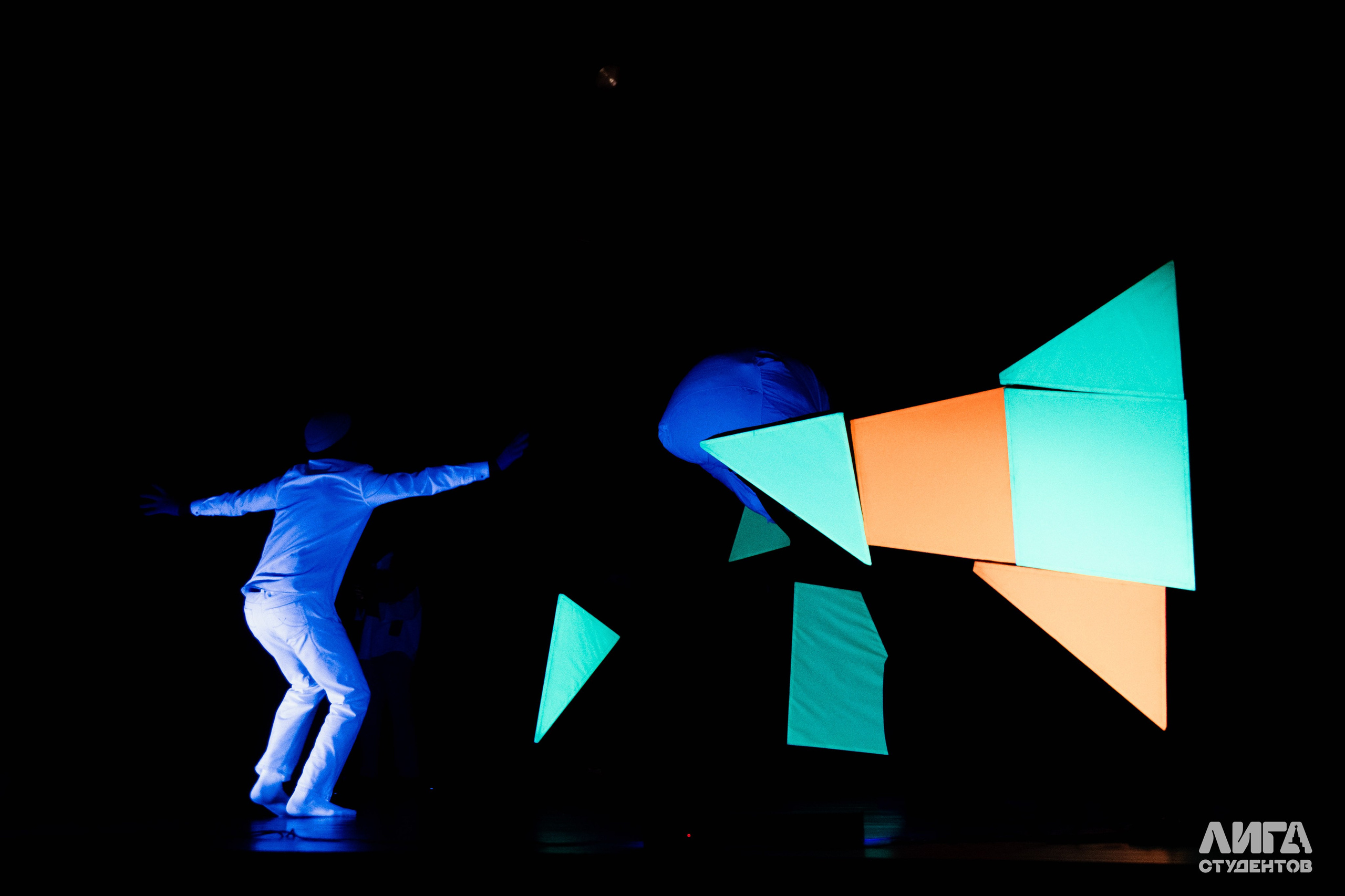 Российская Студенческая Весна 2025. Портретный фотограф в Казани Радомир Заздравных