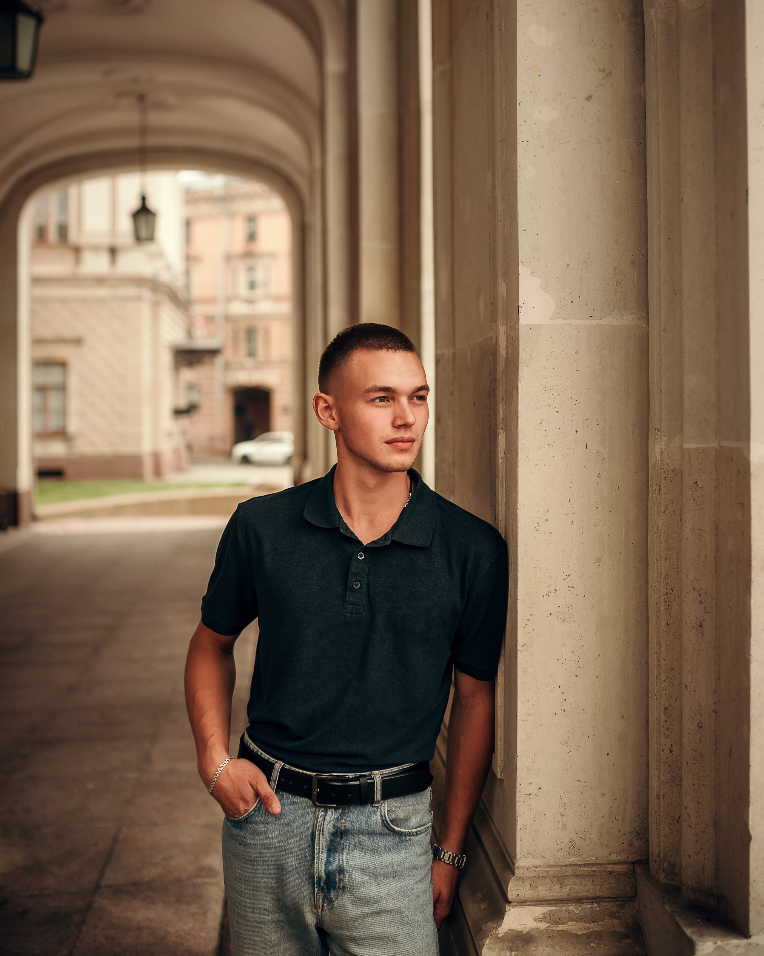 Вика и Никита, летняя фотосессия на Исаакиевской площади. Фотограф в Санкт- Петербурге Мария Золотарь