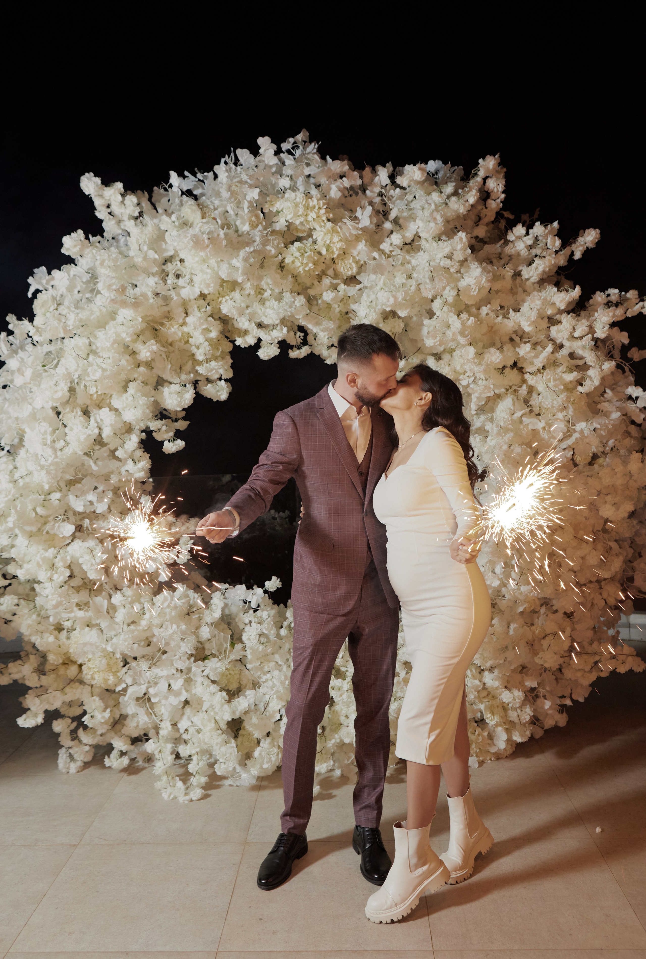 Denis & Elmira свадьба в Сочи. Свадебный и семейный фотограф в Сочи-Красной поляне Ларионова Анна