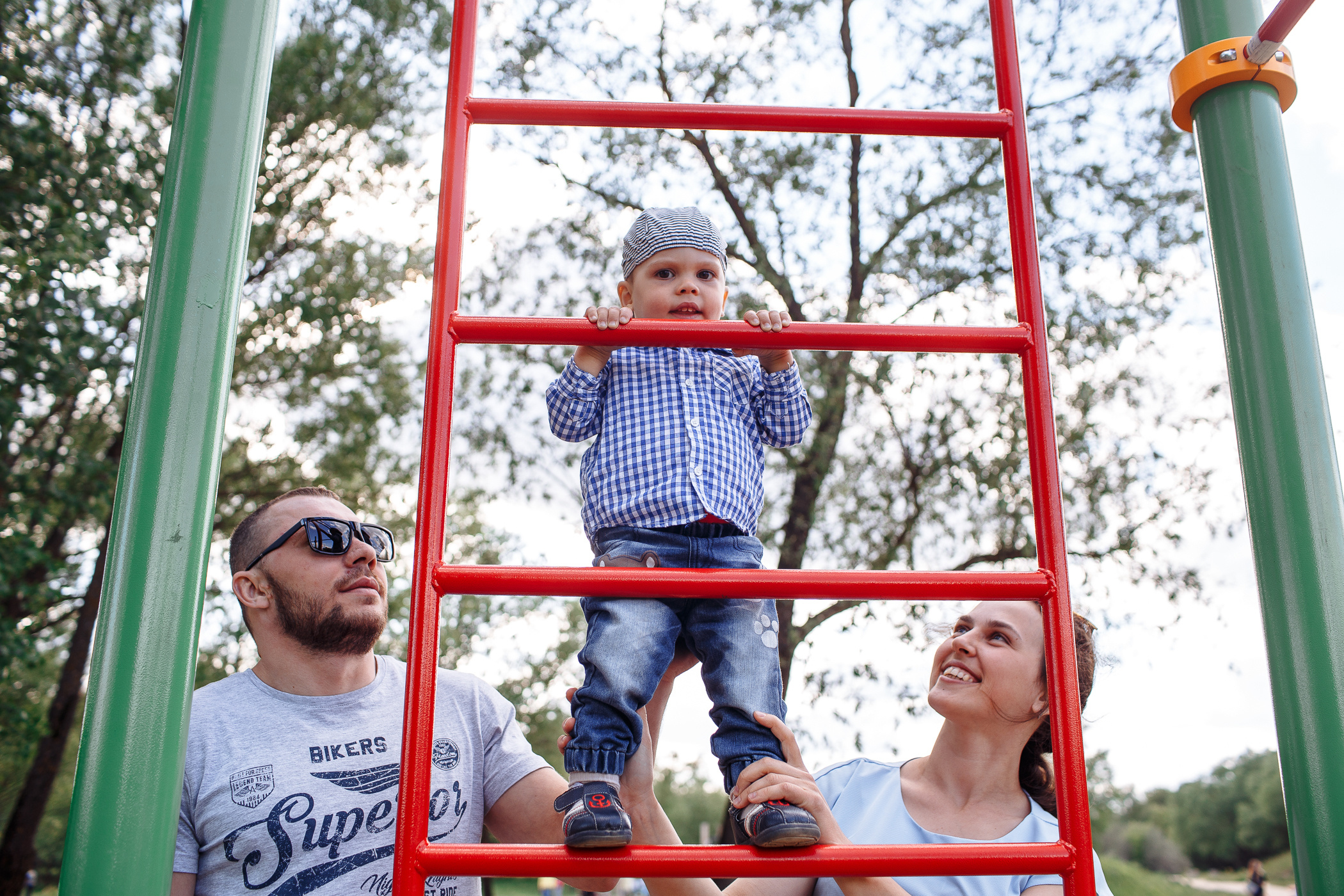 Фотопрогулка в парке. Свадебный и семейный фотограф в Твери, Москве, Санкт-Петербурге