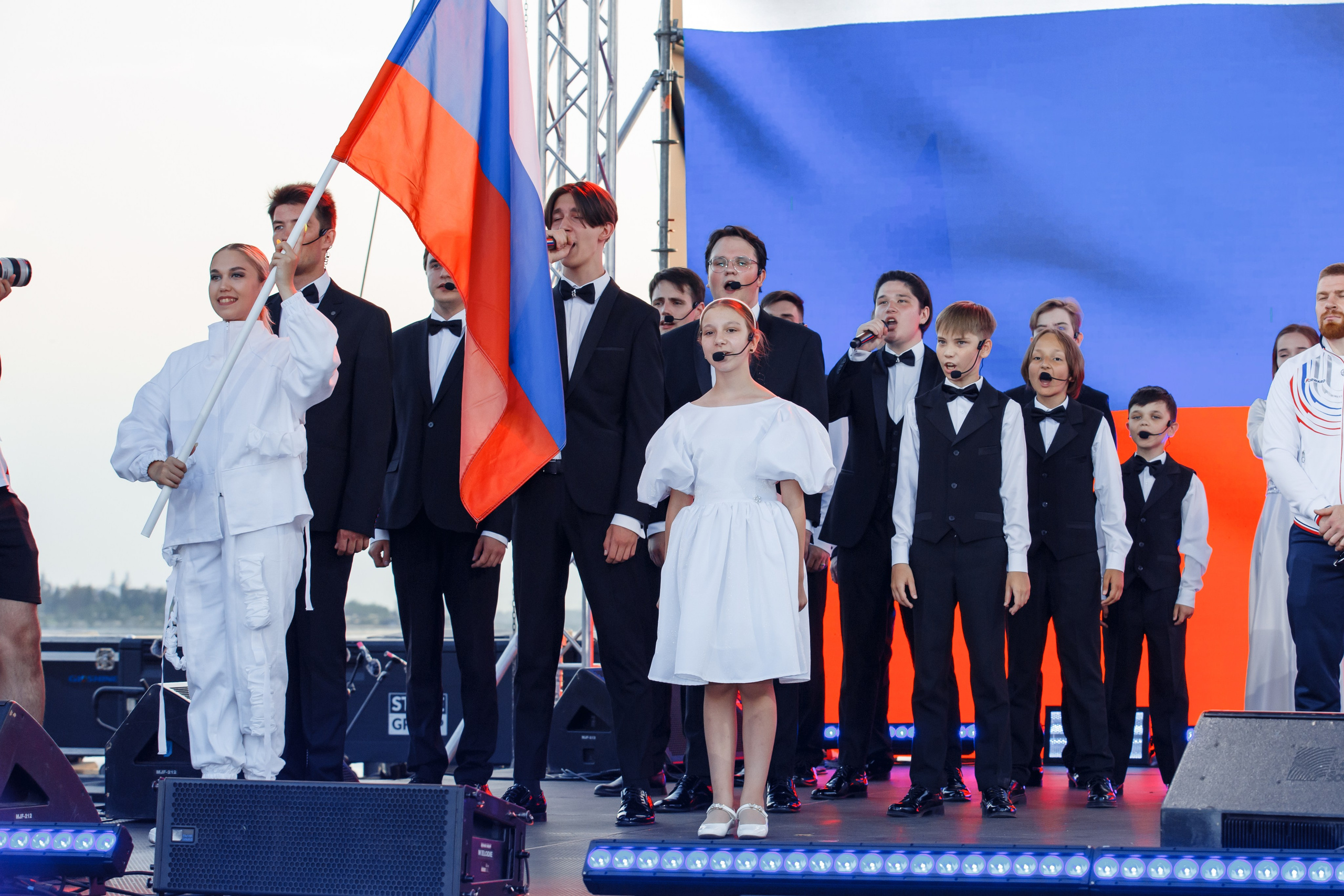 Вызов первых. Главная