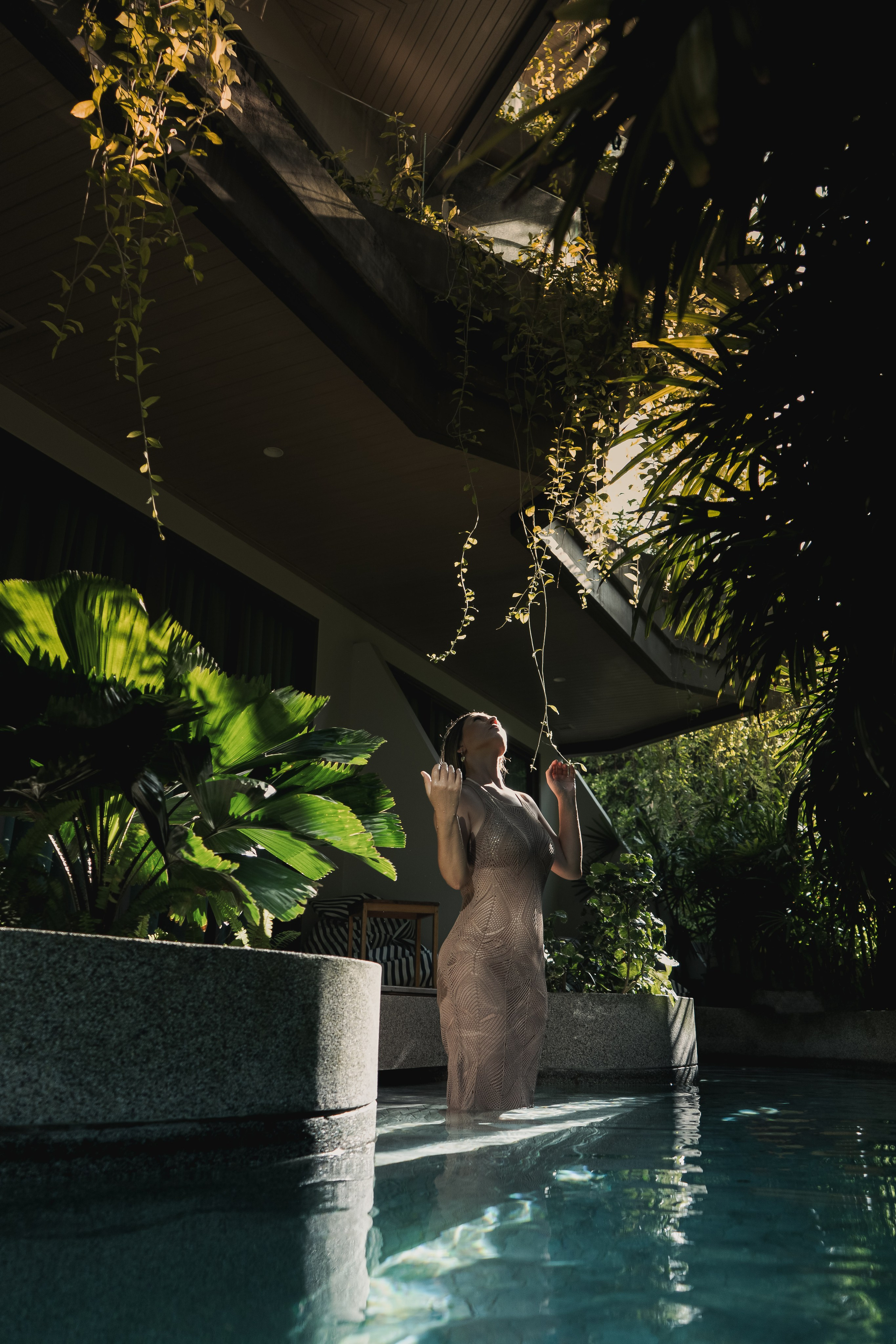 Эмоциональный портрет на Пхукете — искусство вашего образа, эмоций и красоты в виде индивидуальной фотосессии. Ян Долматов — фотограф, видеограф и продюсер на Пхукете, Таиланд