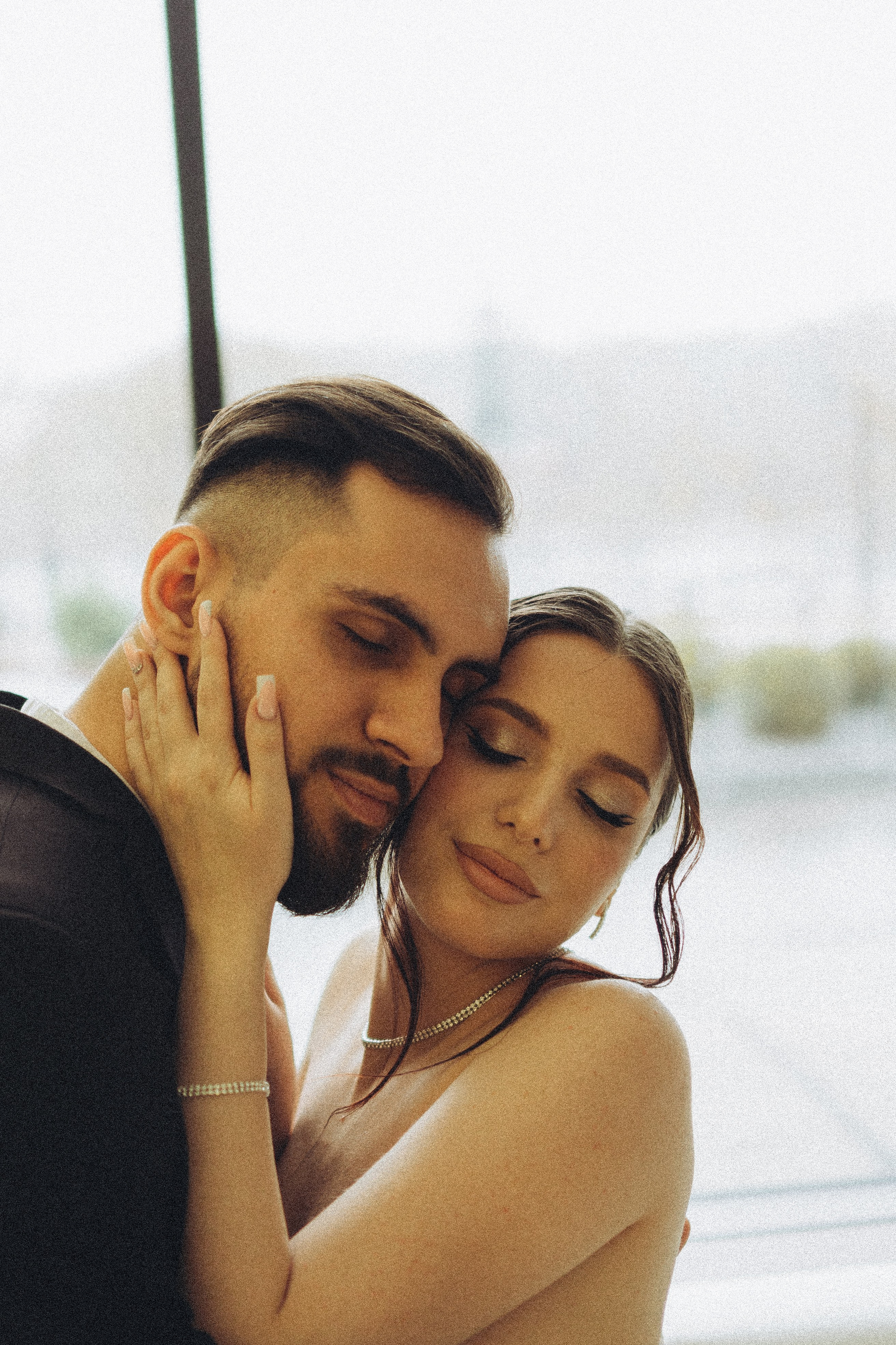 СВАДЕБНАЯ СЬЕМКА СБОРОВ ЖЕНИХА И НЕВЕСТЫ В ОТЕЛЕ И ТАКЖЕ ФОТОСЕССИИЯ В ОТЕЛЕЕ МЕГАПОЛИС БРЯНСК. Профессиональный фотограф, Санкт-Петербург — Виктория Богомолова