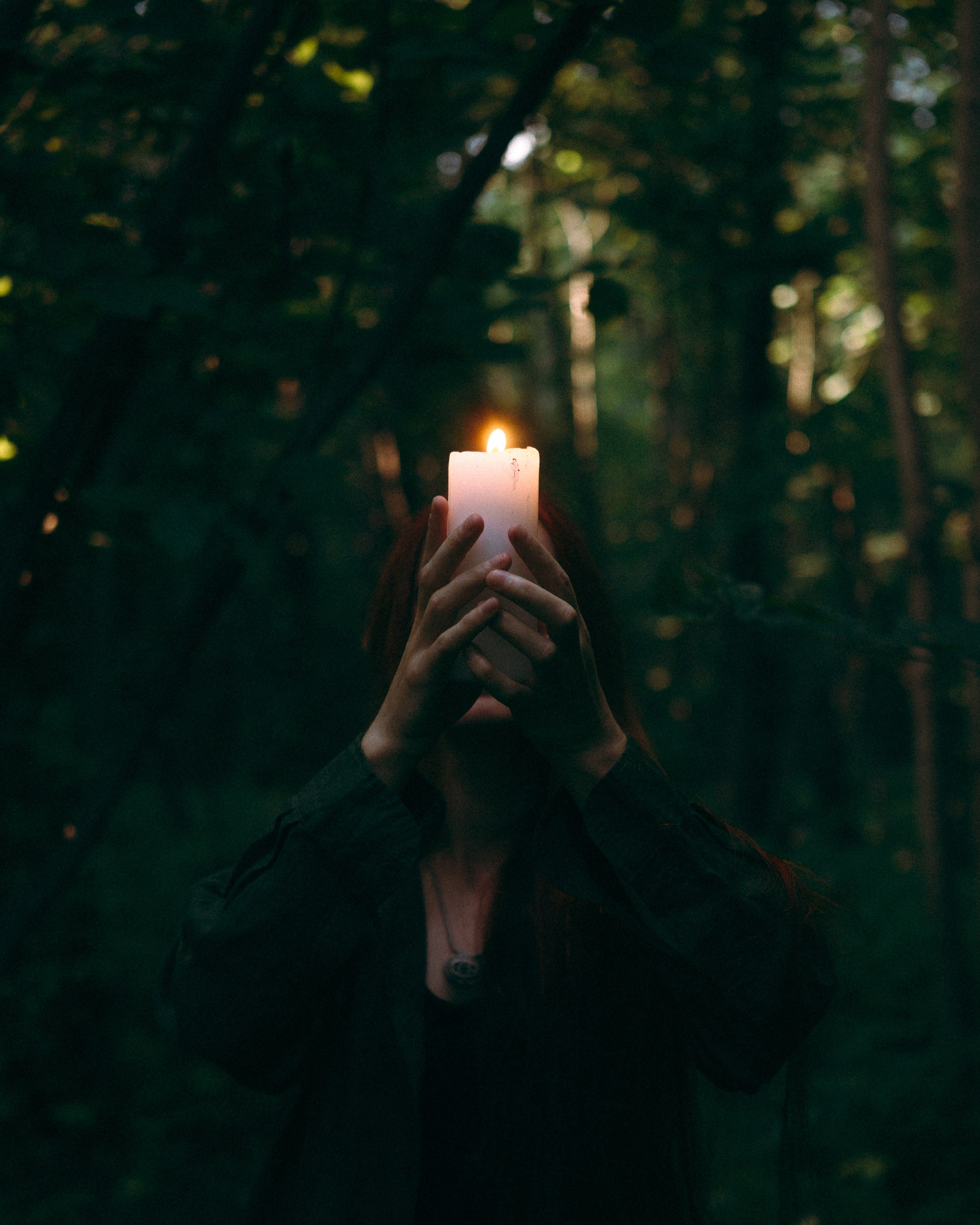 Женская съёмка на капище. Фотоведьма Дарья Нечинская