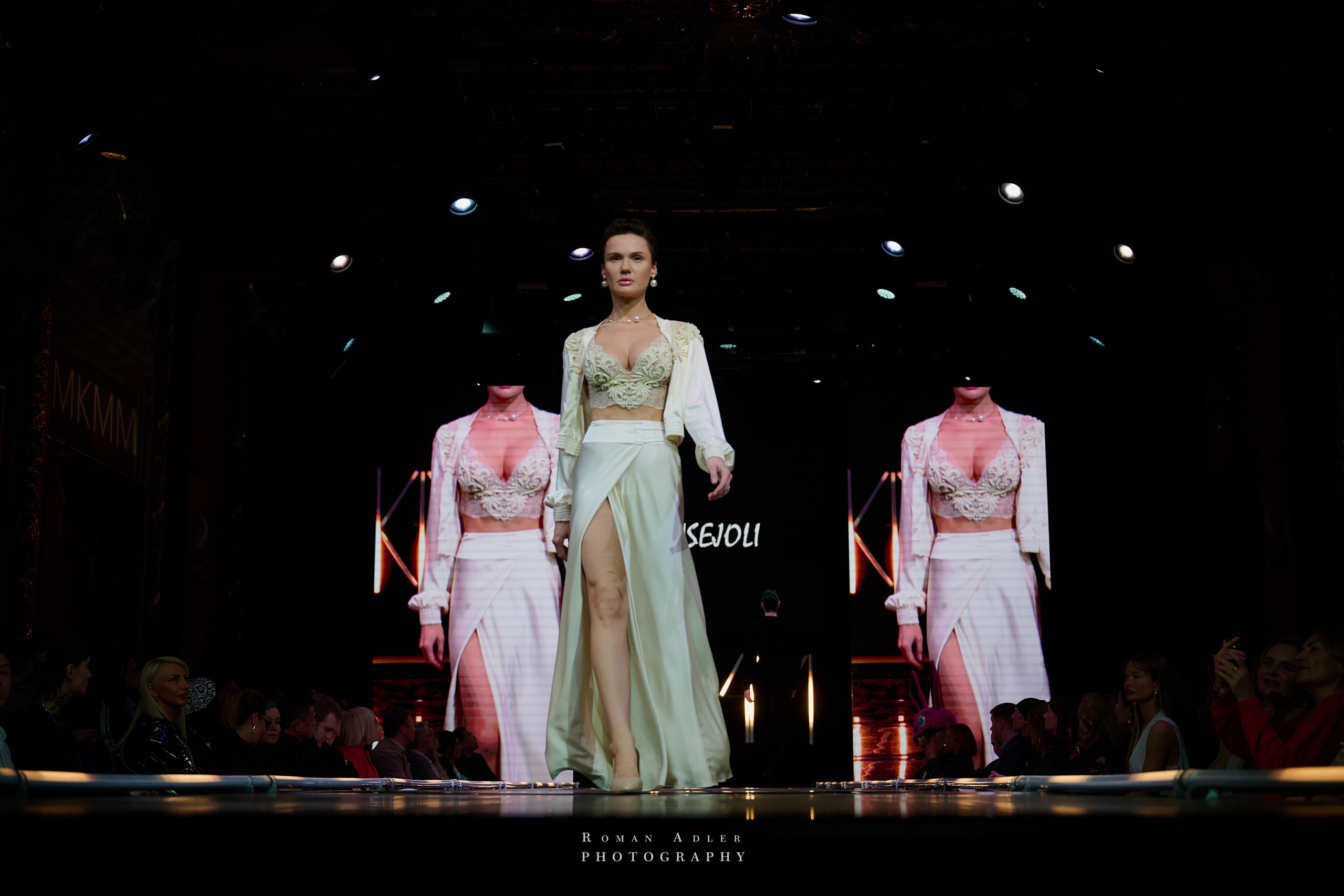 МКММ весна 2025. Фотограф Роман Адлер