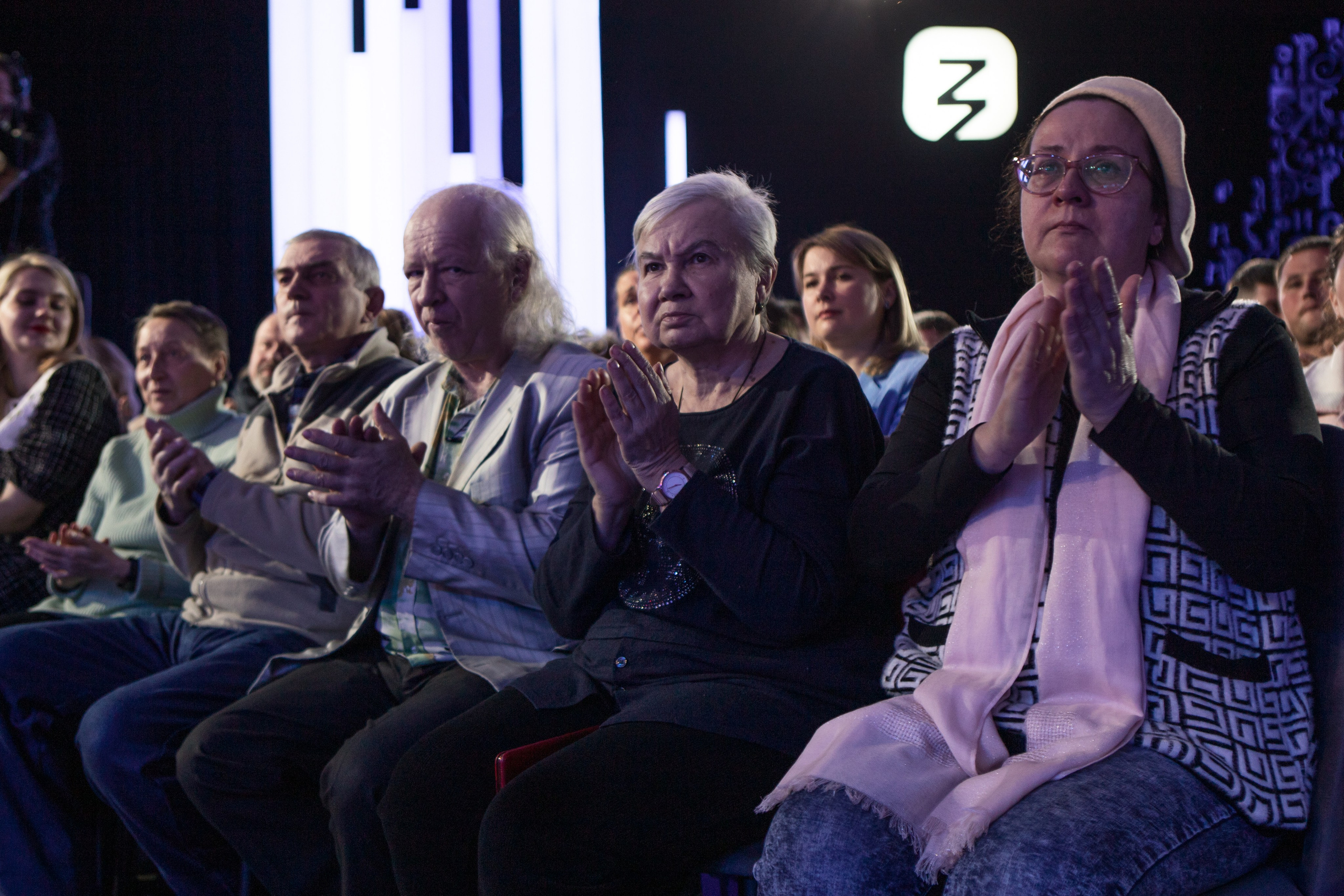 Знание. Авторы. Фотограф в Москве и Московской области