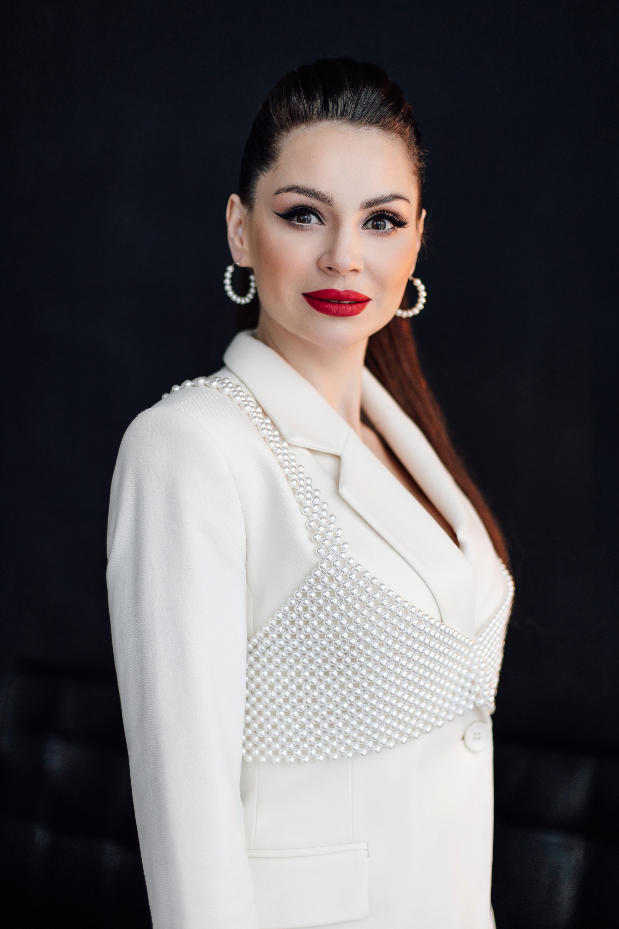 Ведущая Лилия