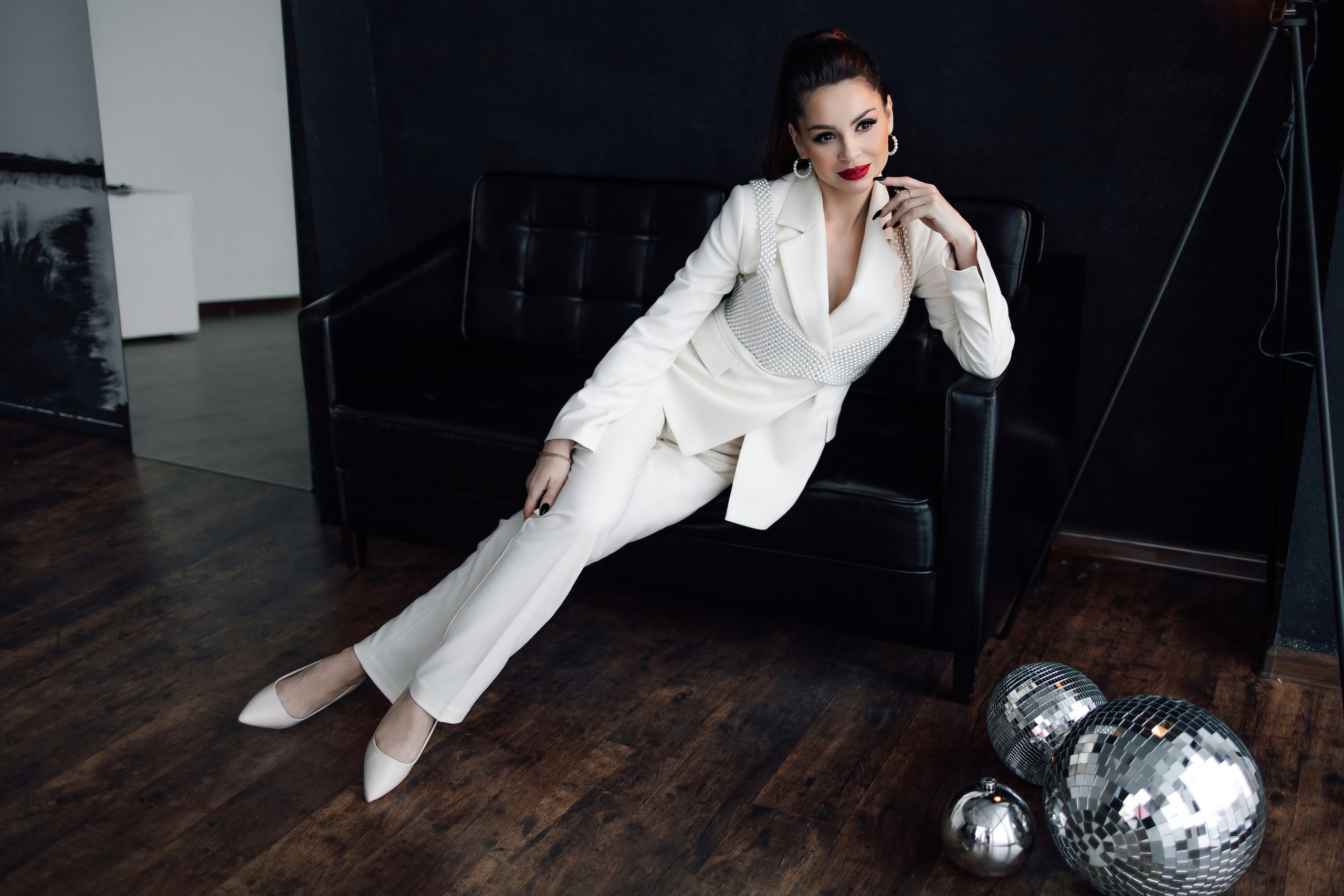 Ведущая Лилия