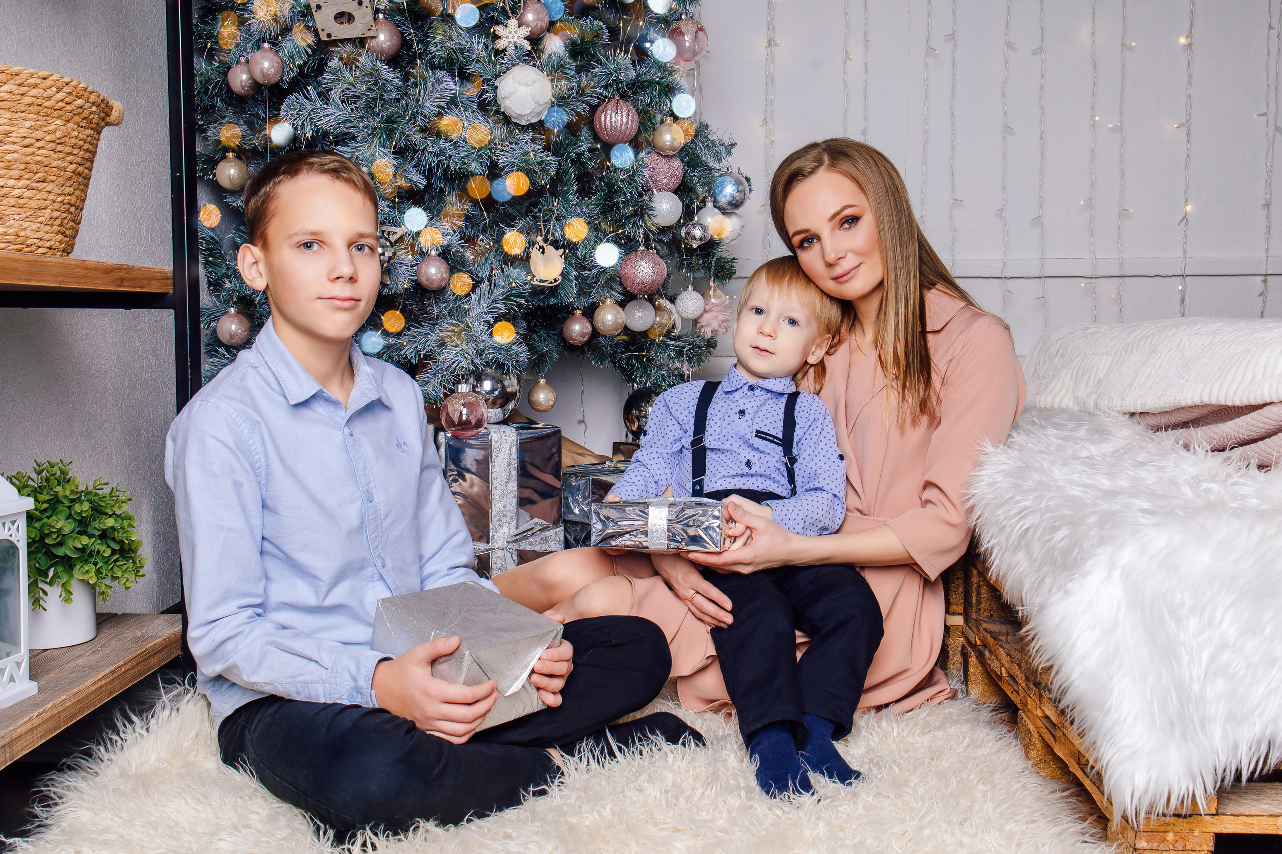 Олеся с детьми