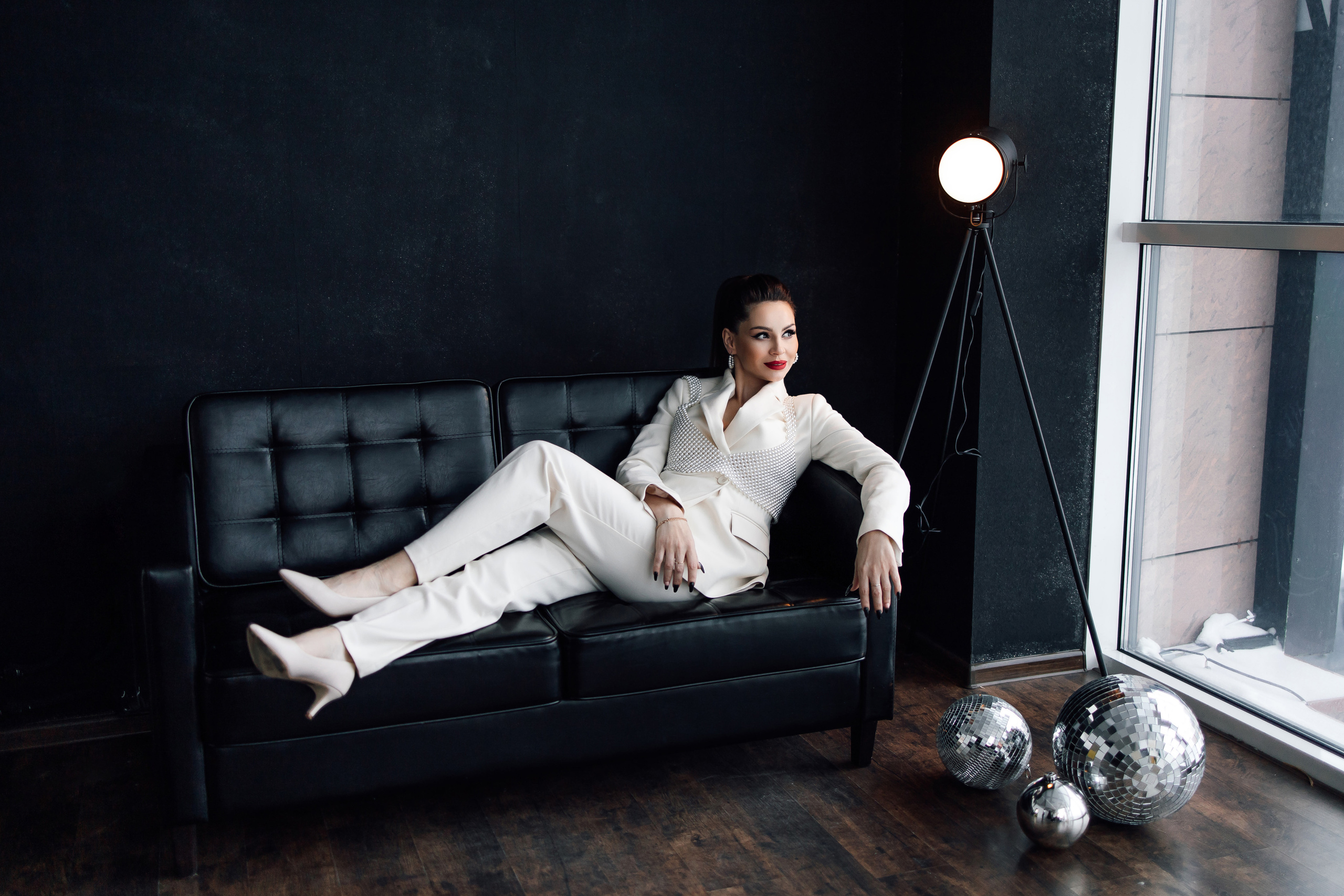 Ведущая Лилия