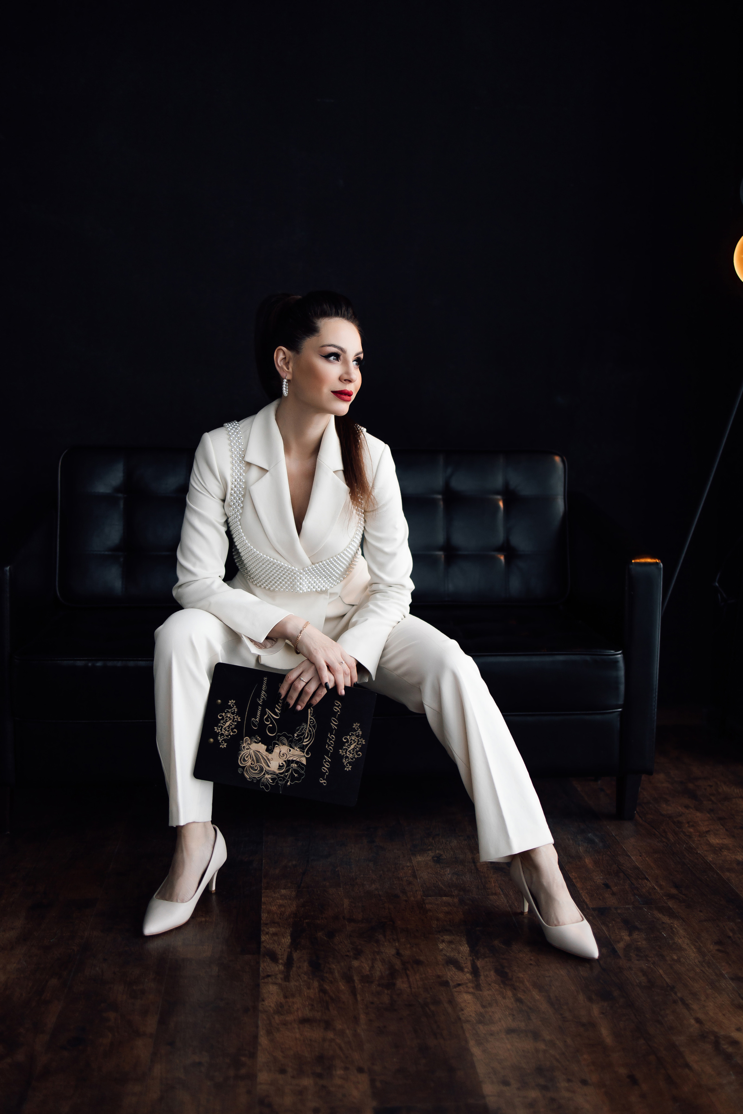 Ведущая Лилия