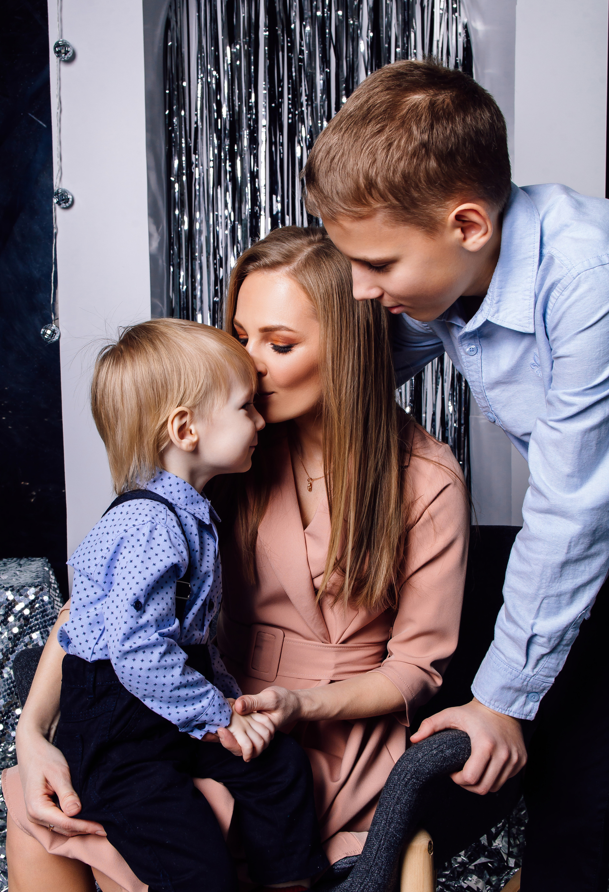 Олеся с детьми