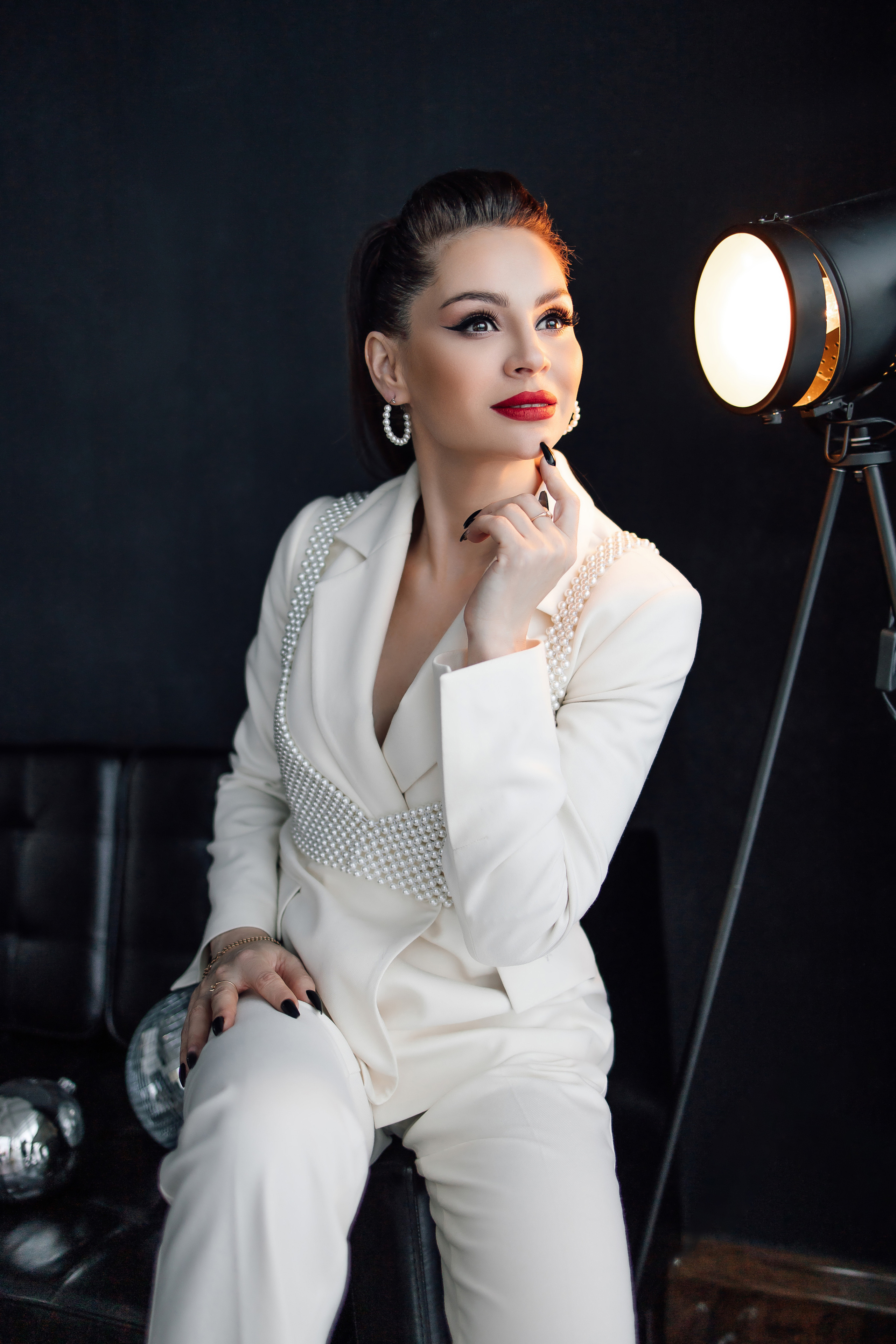 Ведущая Лилия