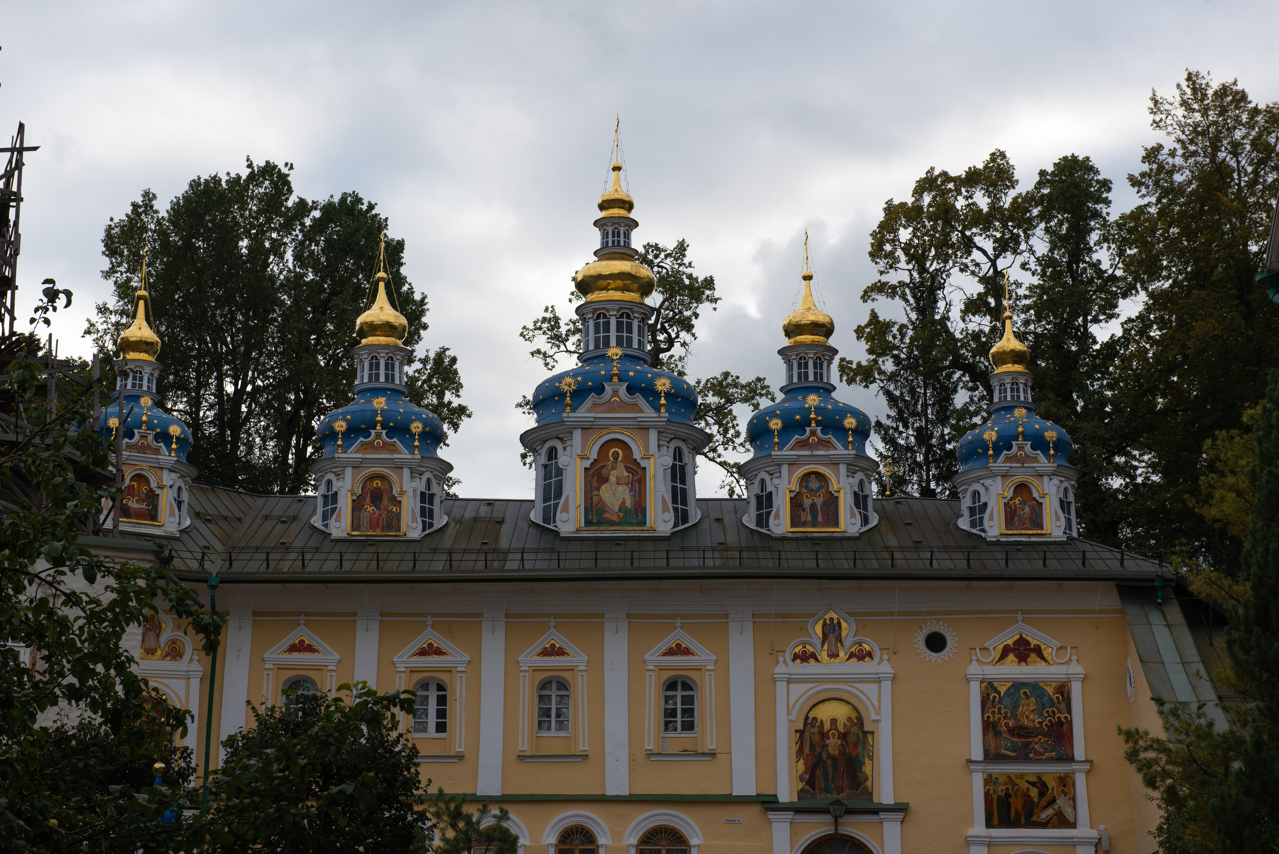 Печоры. Портретный и архитектурный фотограф в Москве и Санкт-Петербурге