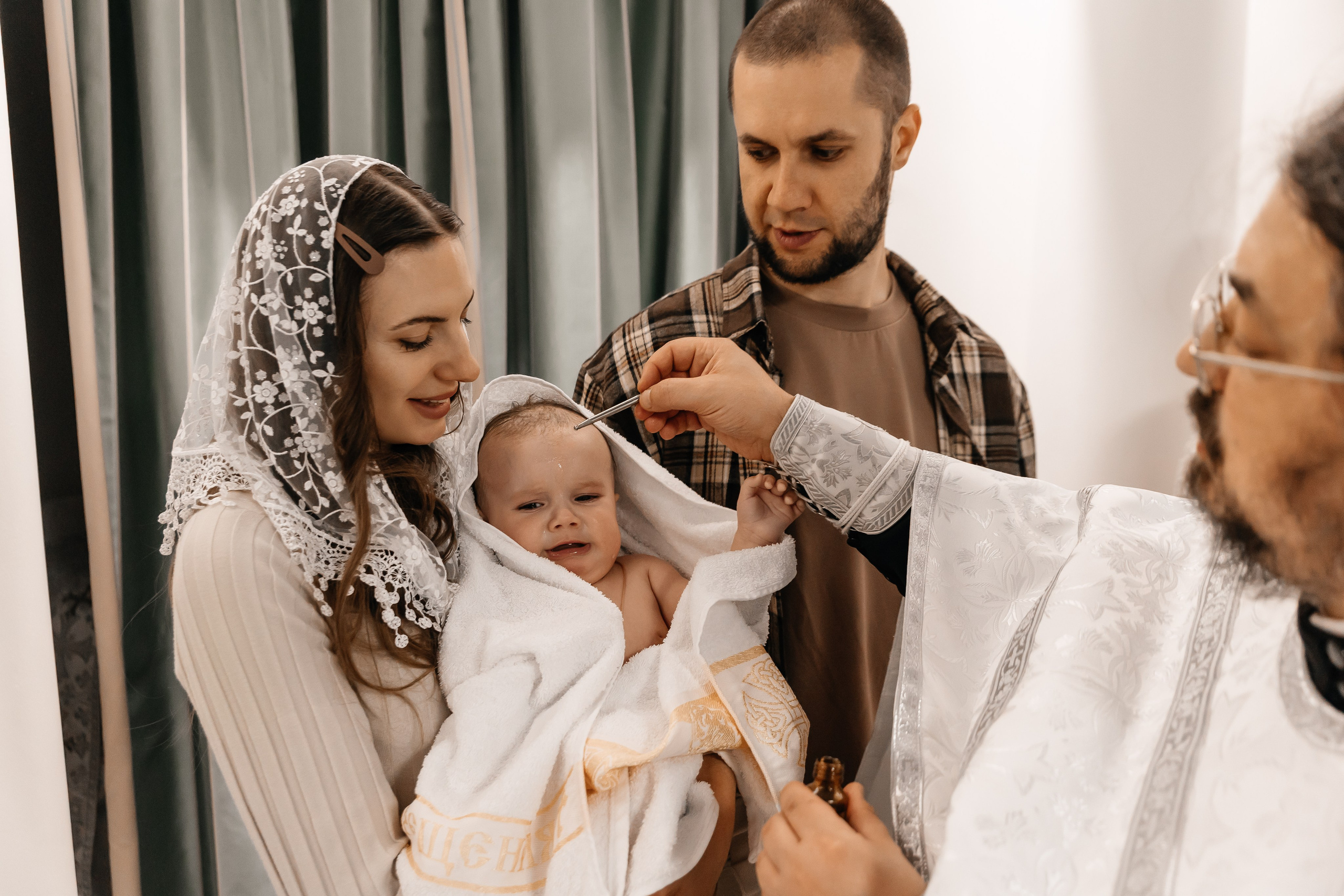 Крещение Леона. Семейный фотограф Минск Усова Ольга