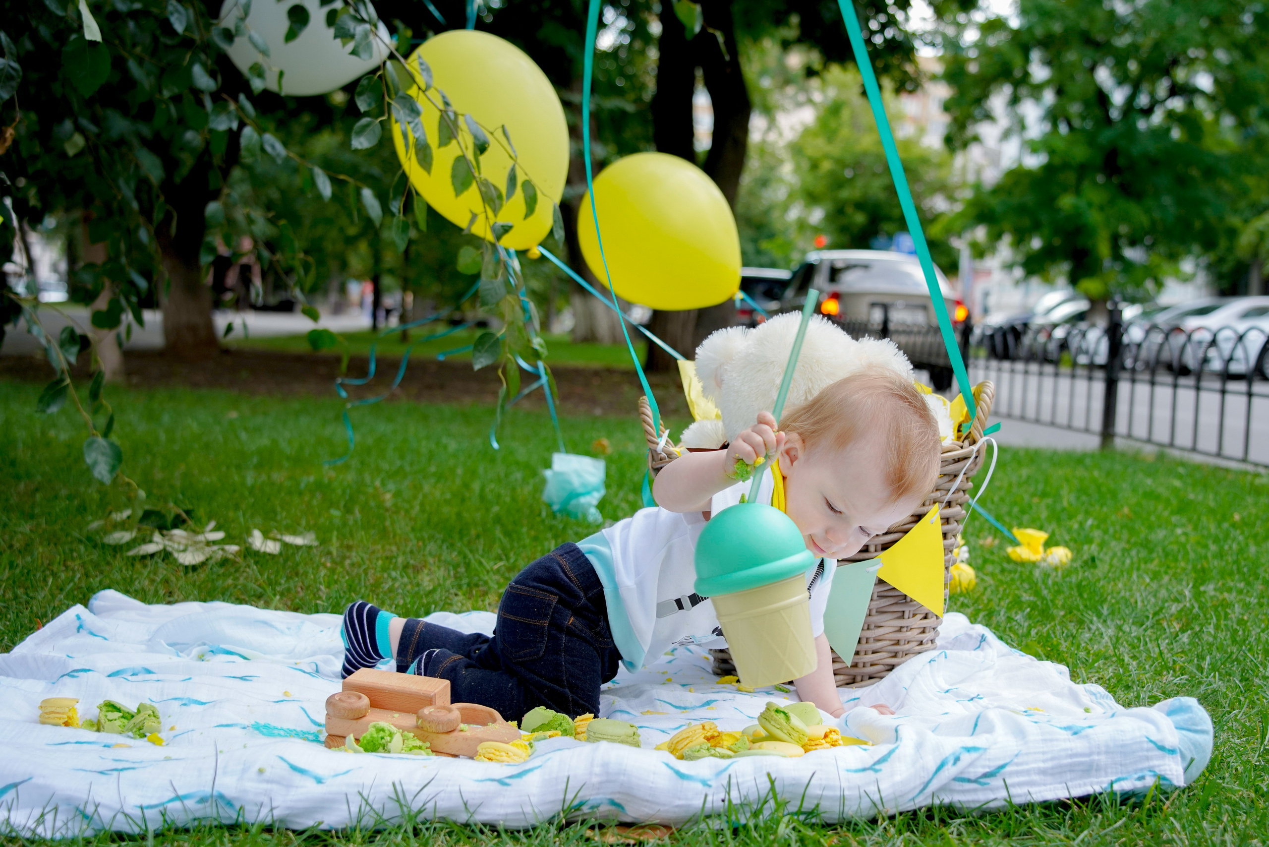 1 год)). Max Matvich and Victoria Basova are professionals in their field