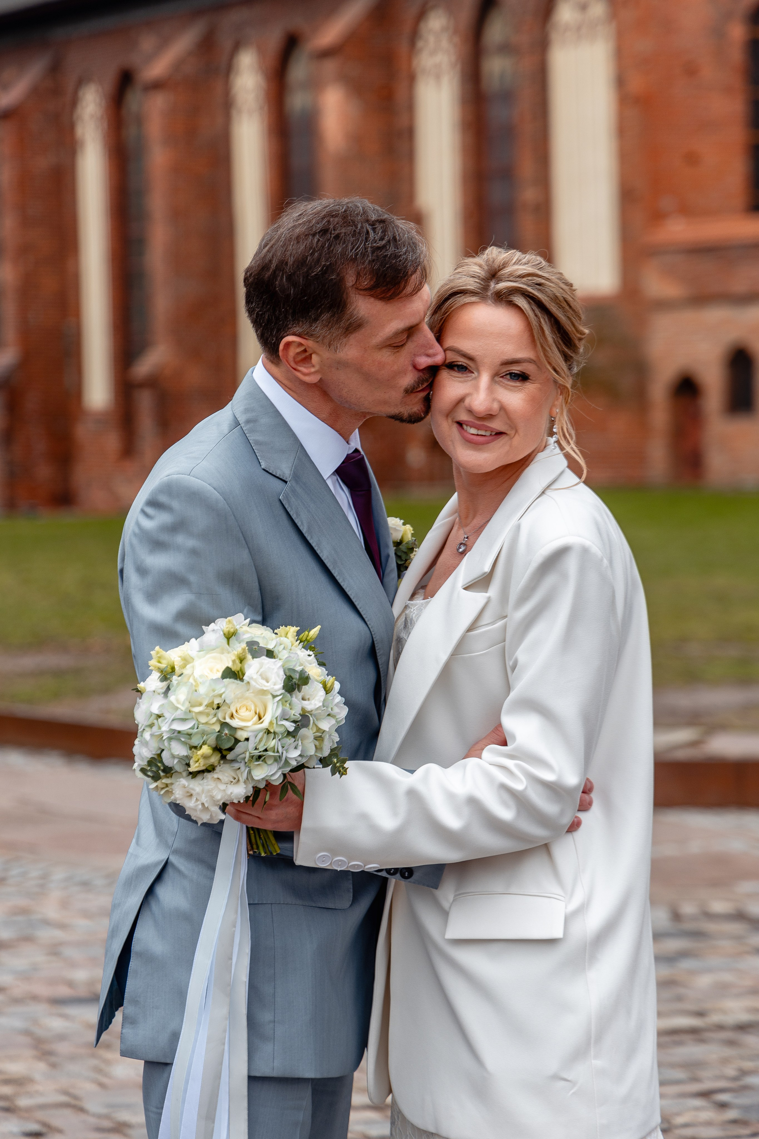 Ирина и Виталий | Остров Канта. Фотограф Елена Медок Калининград