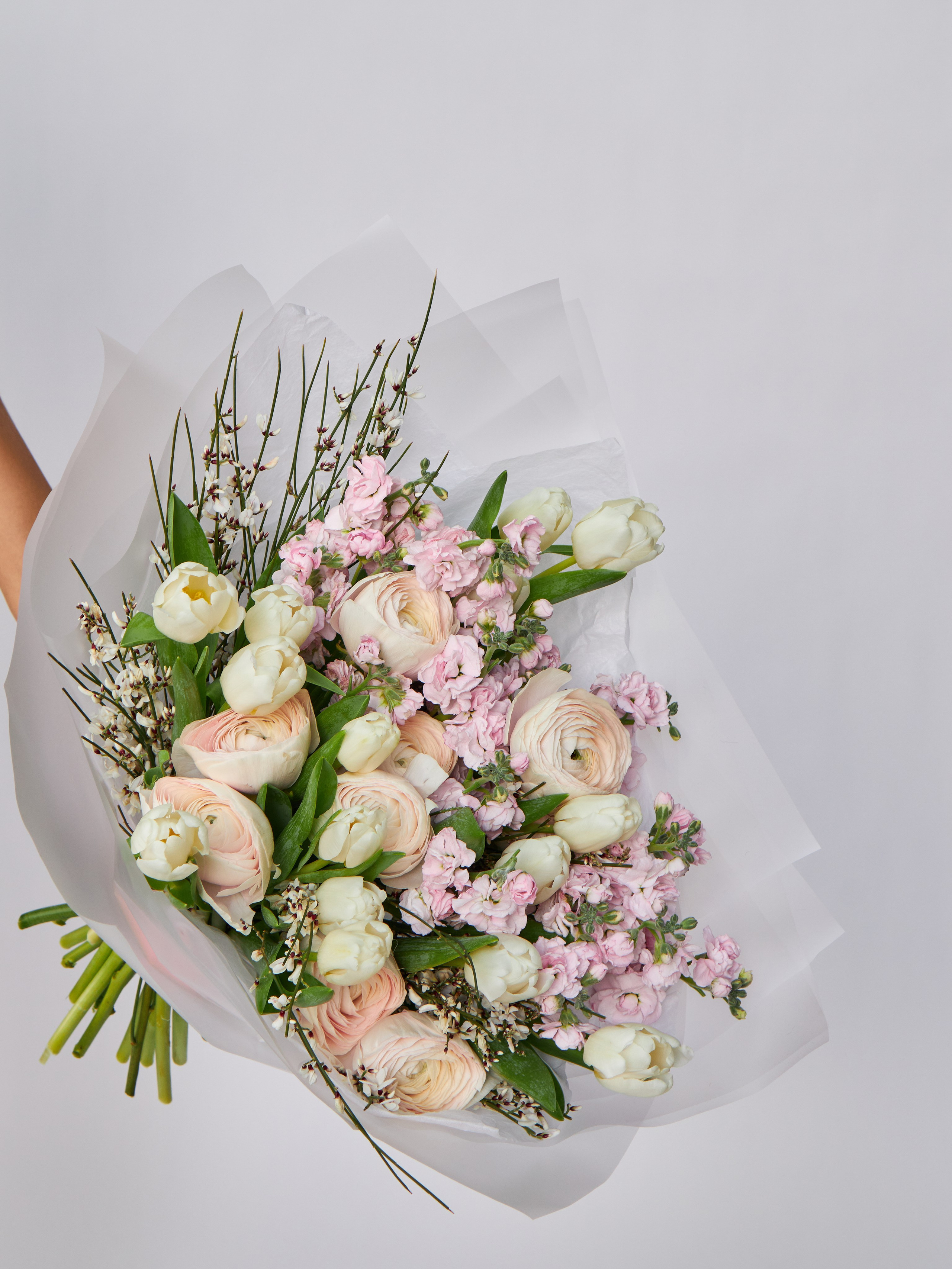 Снимем вашу коллекцию одежды для Wildberries/Ozon — работаем в Москве