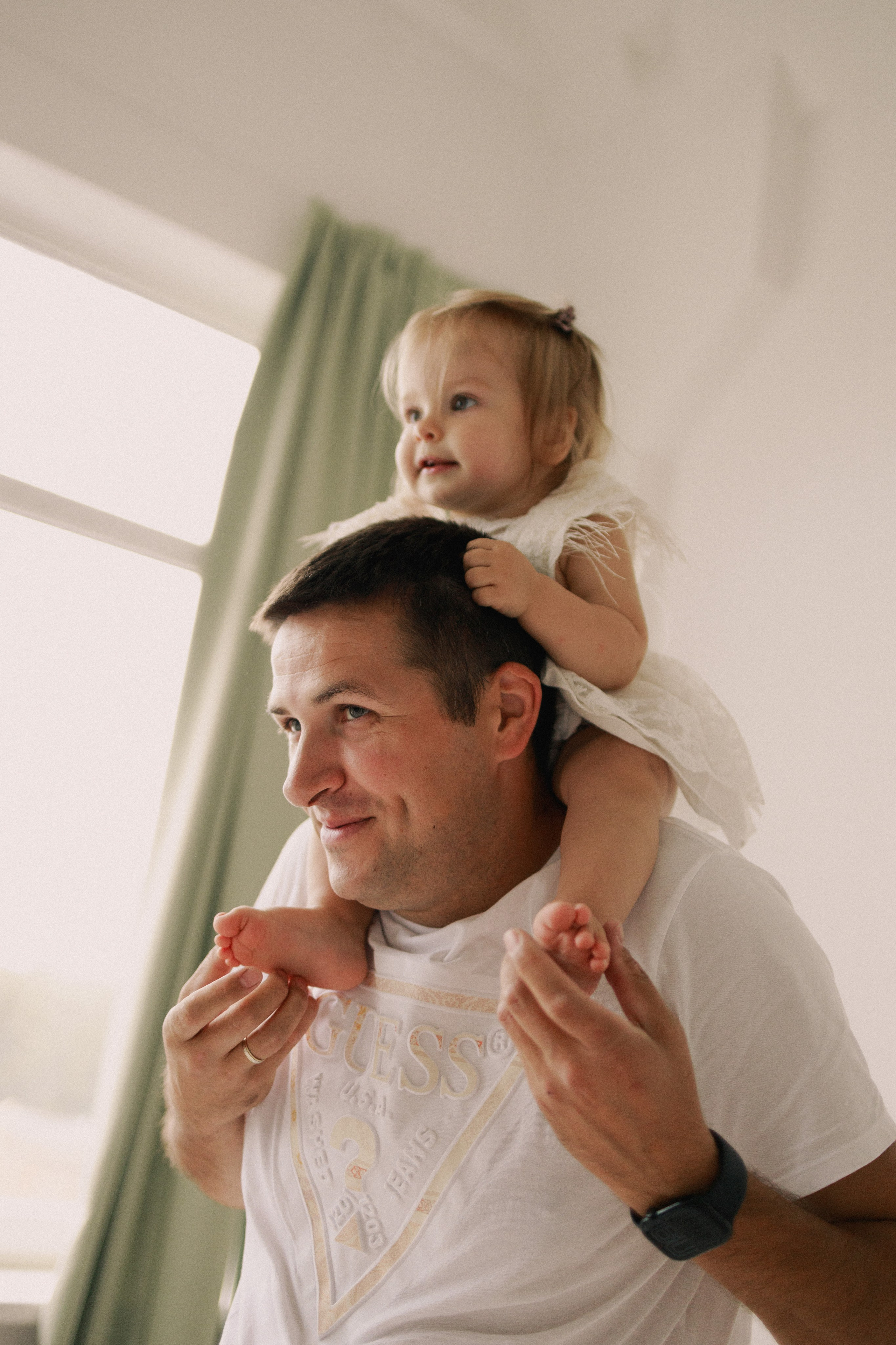 Семейная фотосъемка на годик. Семейный видеограф в Москве Элина Ладова