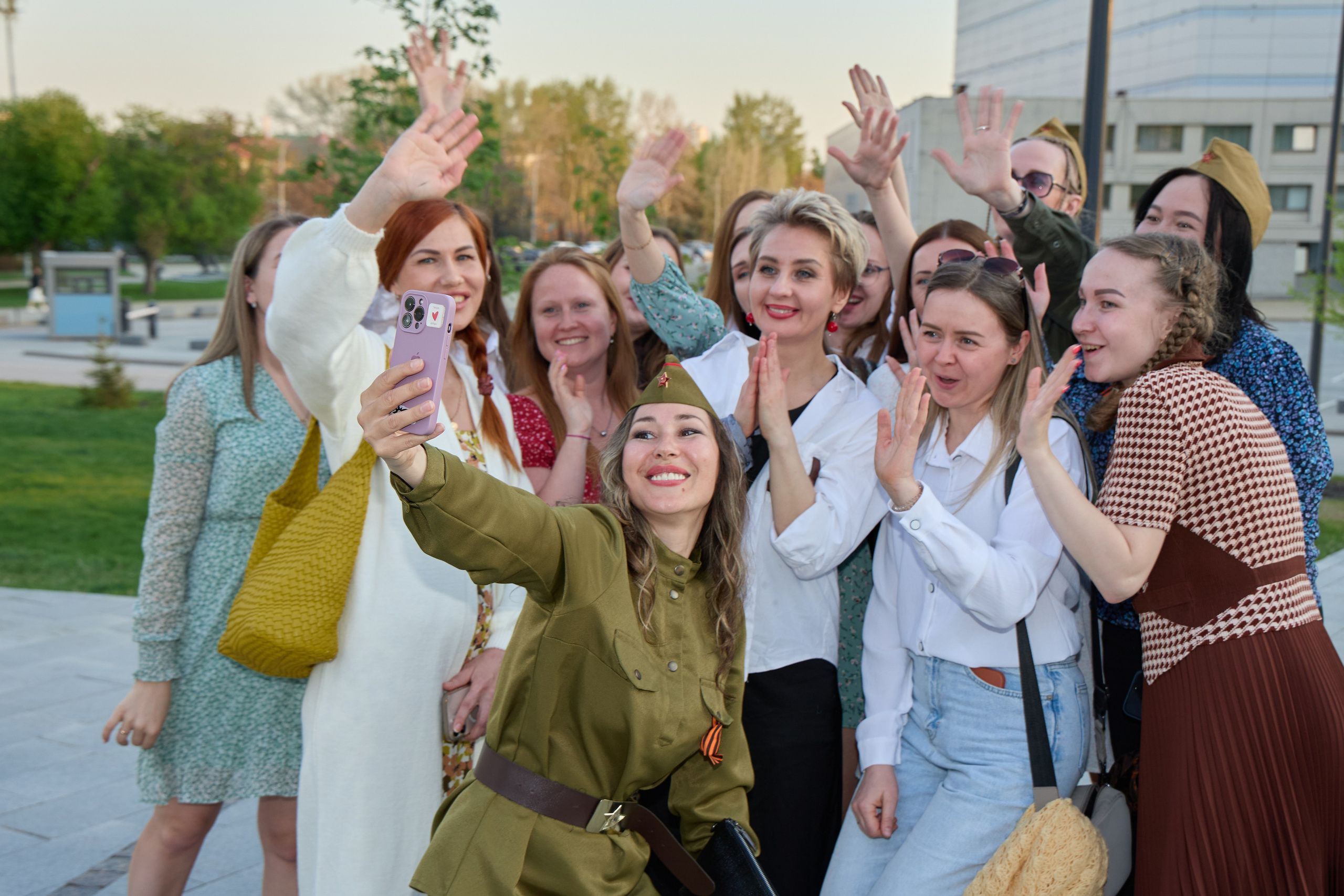 Катюши поют в Екатеринбурге. Главная