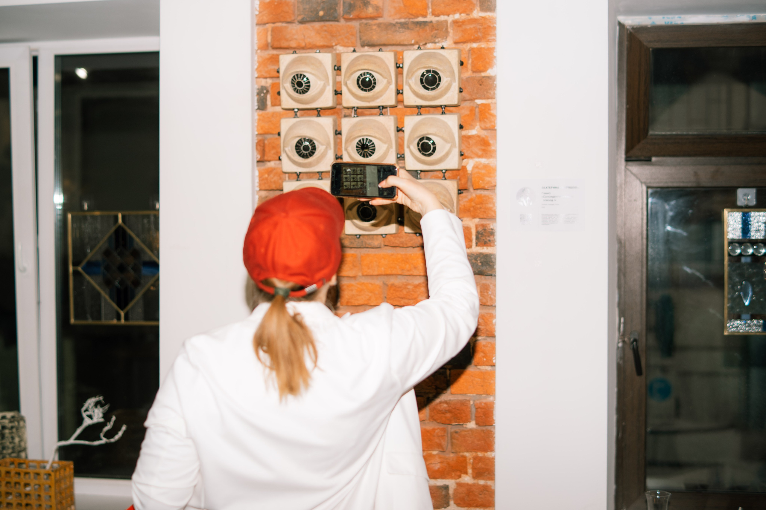 «10 из 10» Выставка магистров Строгановского университета, 2024. Авторская керамика в Москве, художник Екатерина Кудряшова