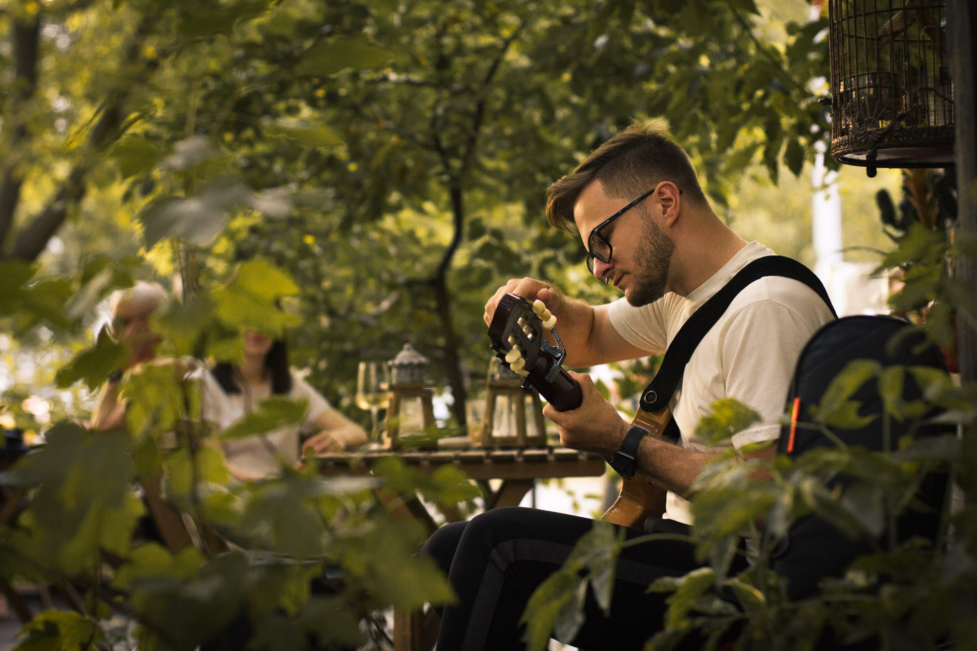 Концерт в летнем кафе Bollo. SaGaFOTO.ru