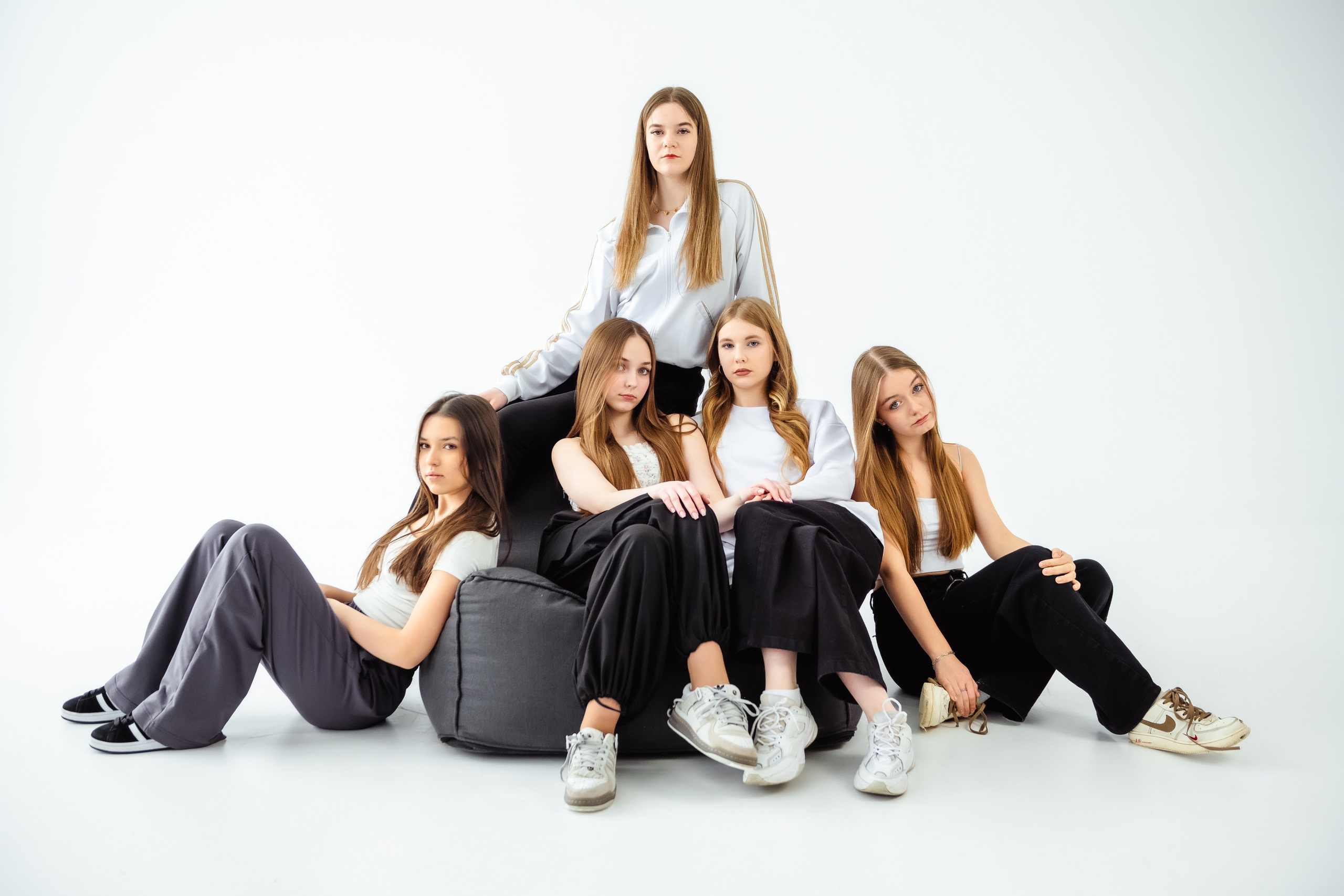 Выпускные альбомы старшеклассников. Дом детской фотографии Арсюткиной Наталии™