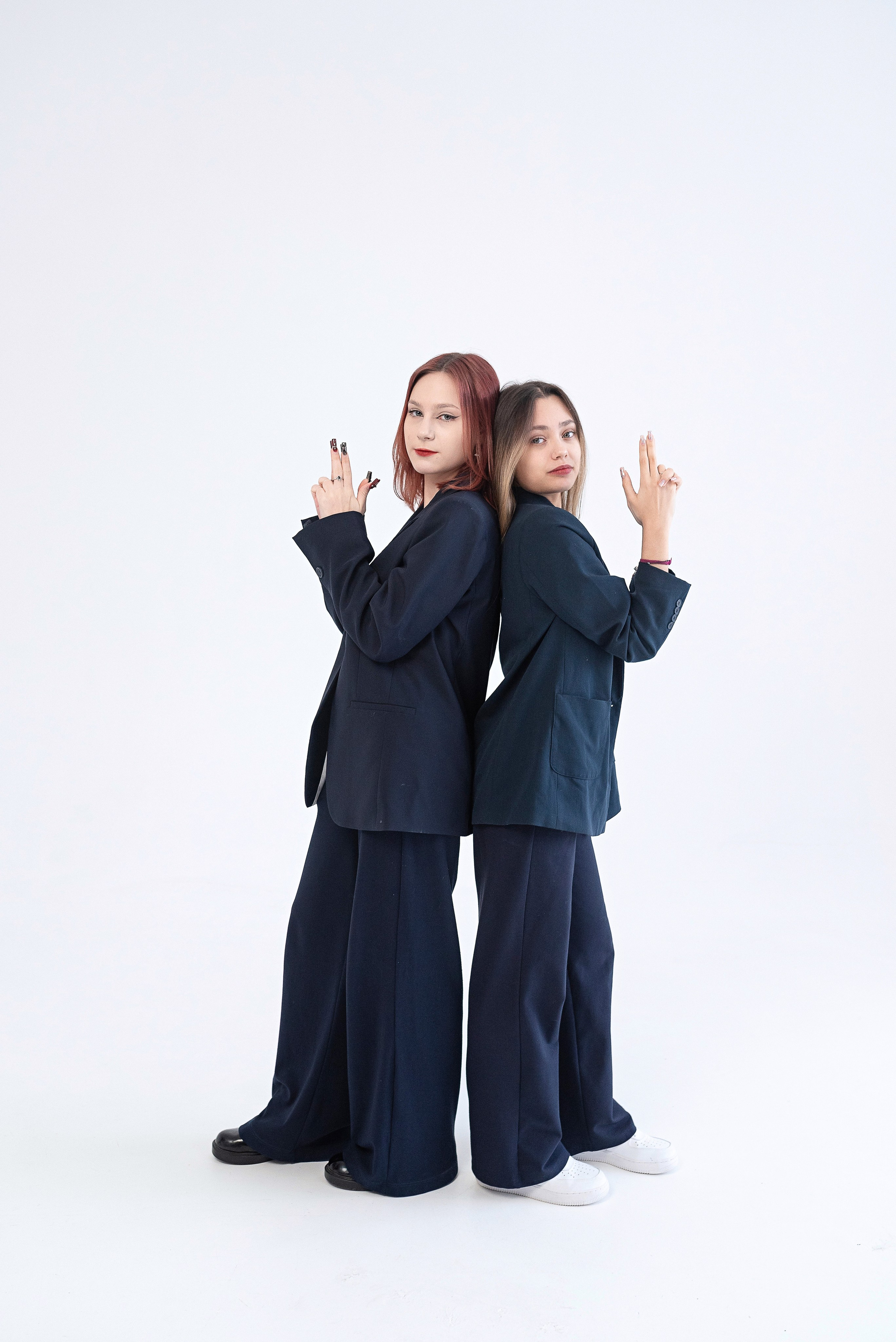 9 класс на циклораме. Детский и семейный фотограф в Сургуте и Нефтеюганске Анна Старцева