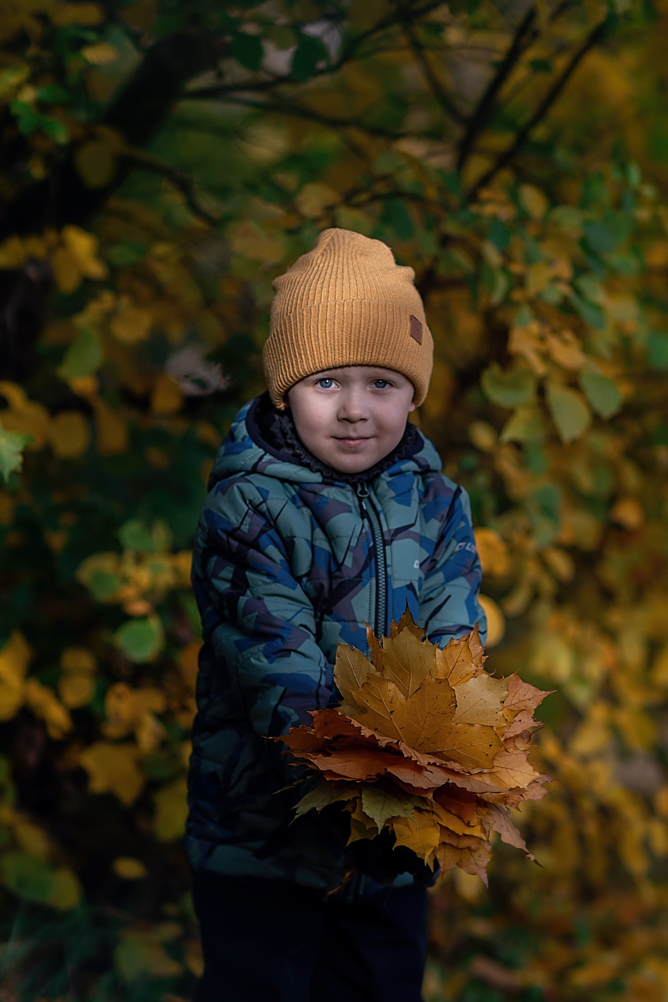 Осенняя прогулка_2024 + печать. Семейный фотограф в Санкт-Петербурге