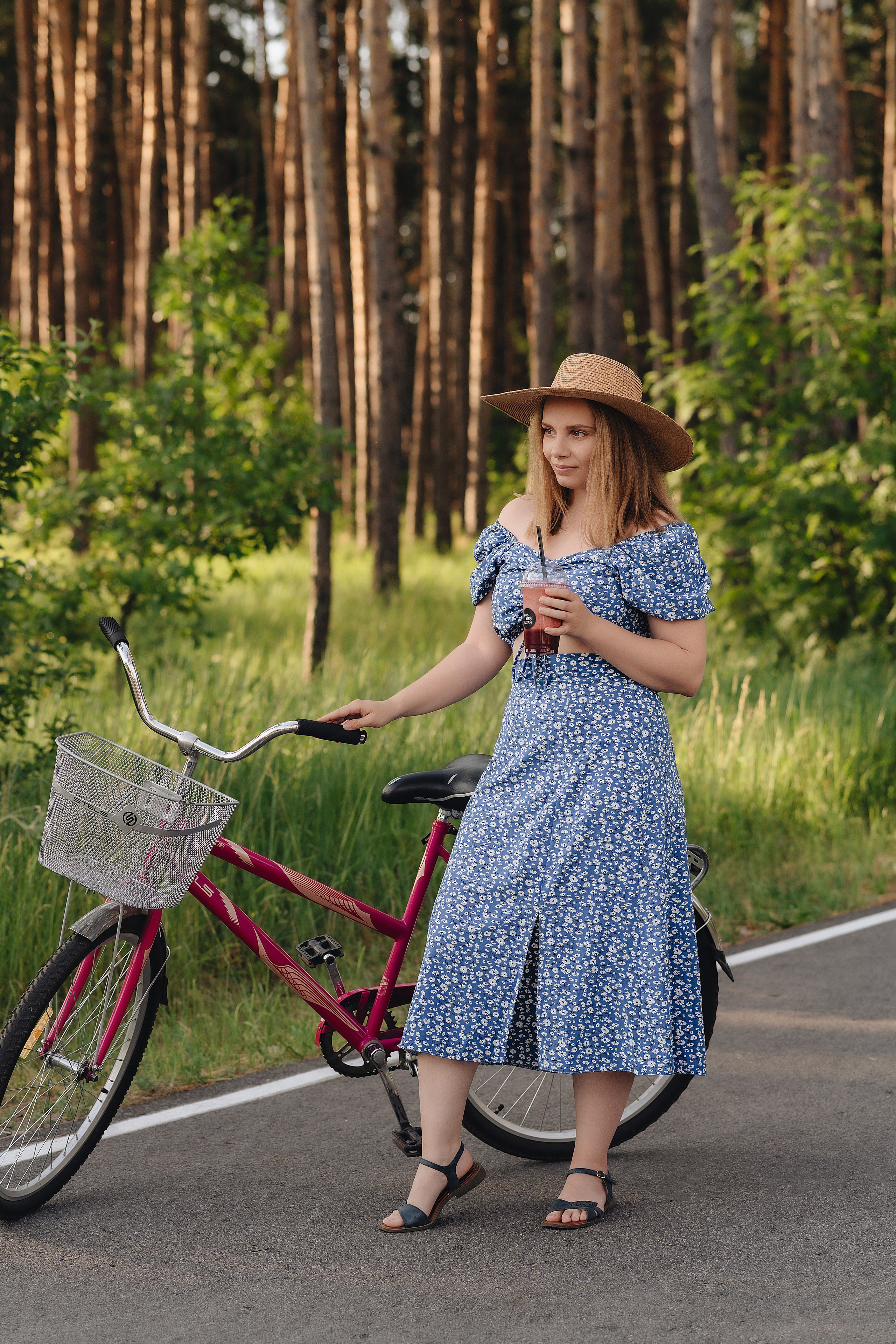 Семейная прогулка | Съемка для кофейни. Фотограф Карина Шмулёва. Воронеж и область