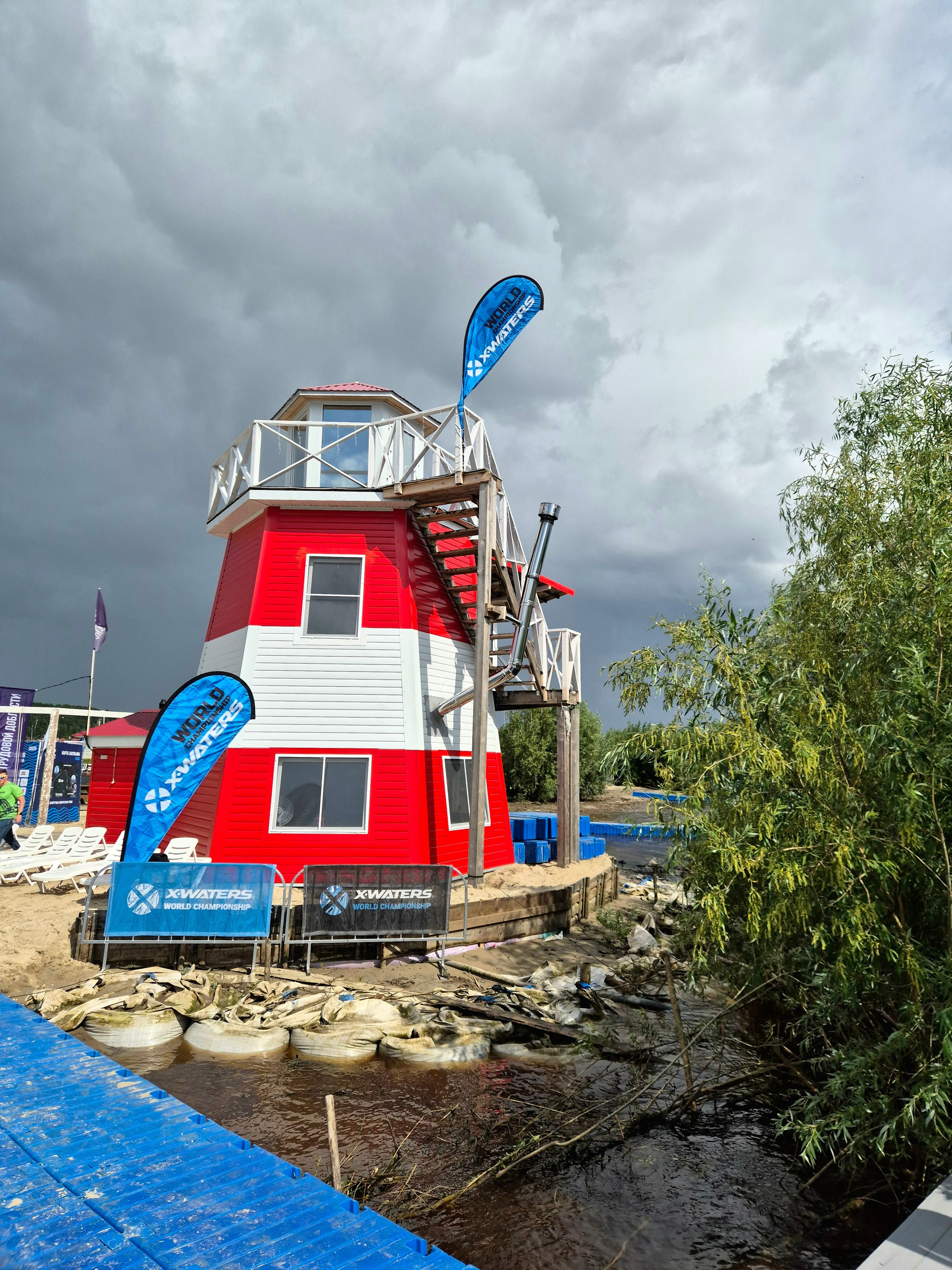 Маяк декоративный