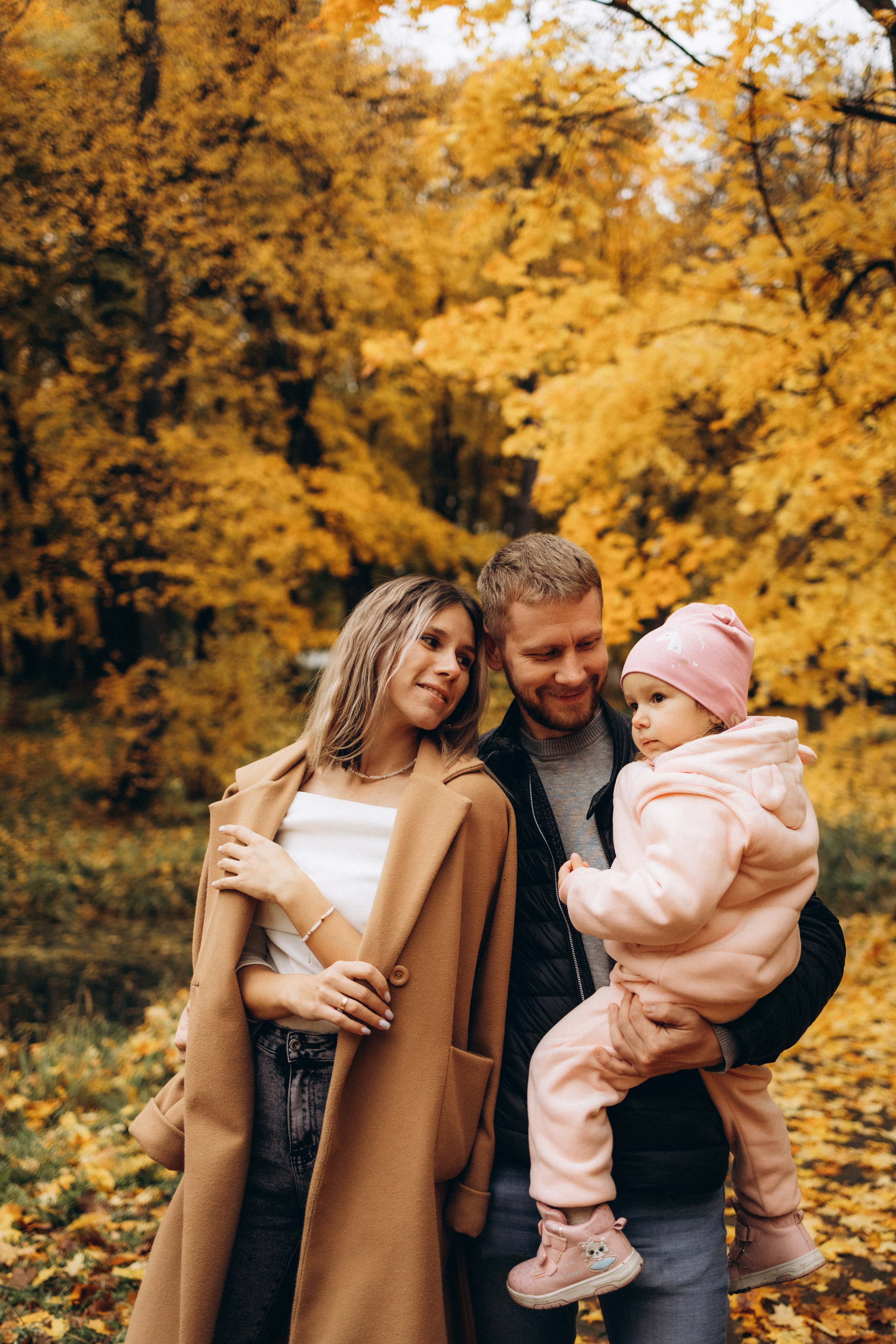 Осенняя семейная фотосъемка (11.10.2025 г.) г. Обнинск (Калужская обл.). Надежда Стар семейный и церковный фотограф в Жукове и Калужской области