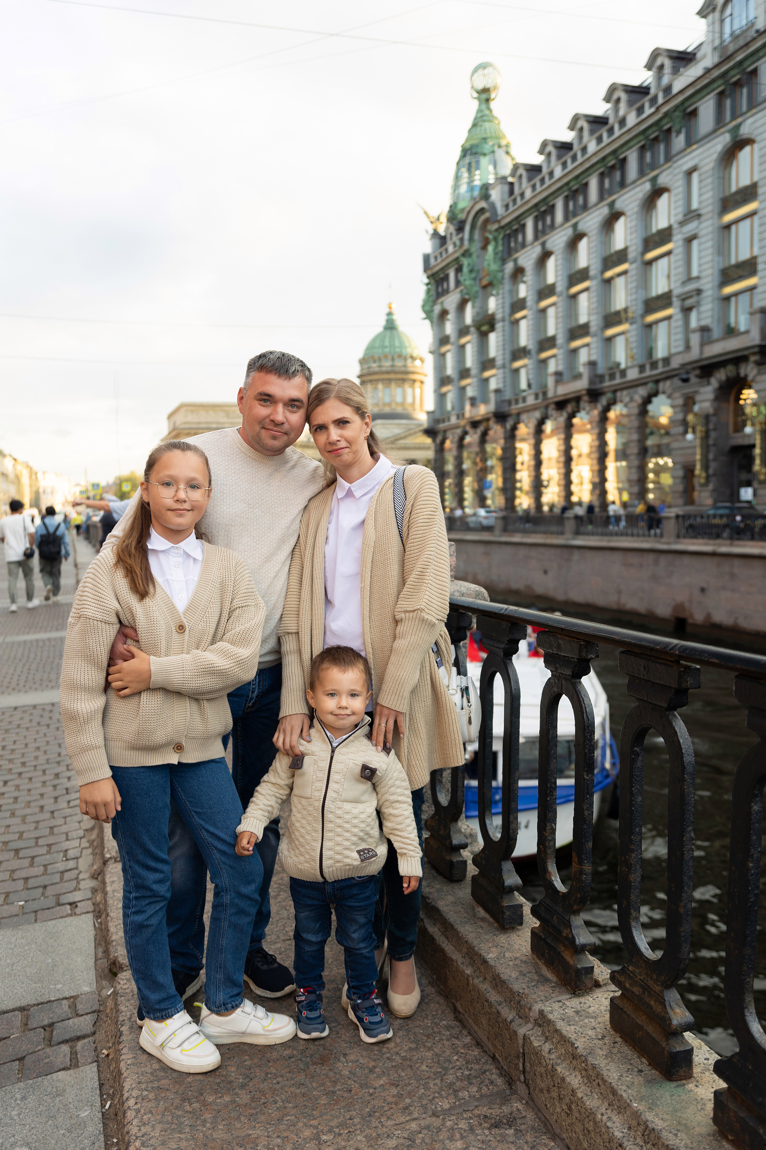 Фотопрогулка в центре города. Семейный и свадебный фотограф в Санкт-Петербурге Татьяна Швыкова