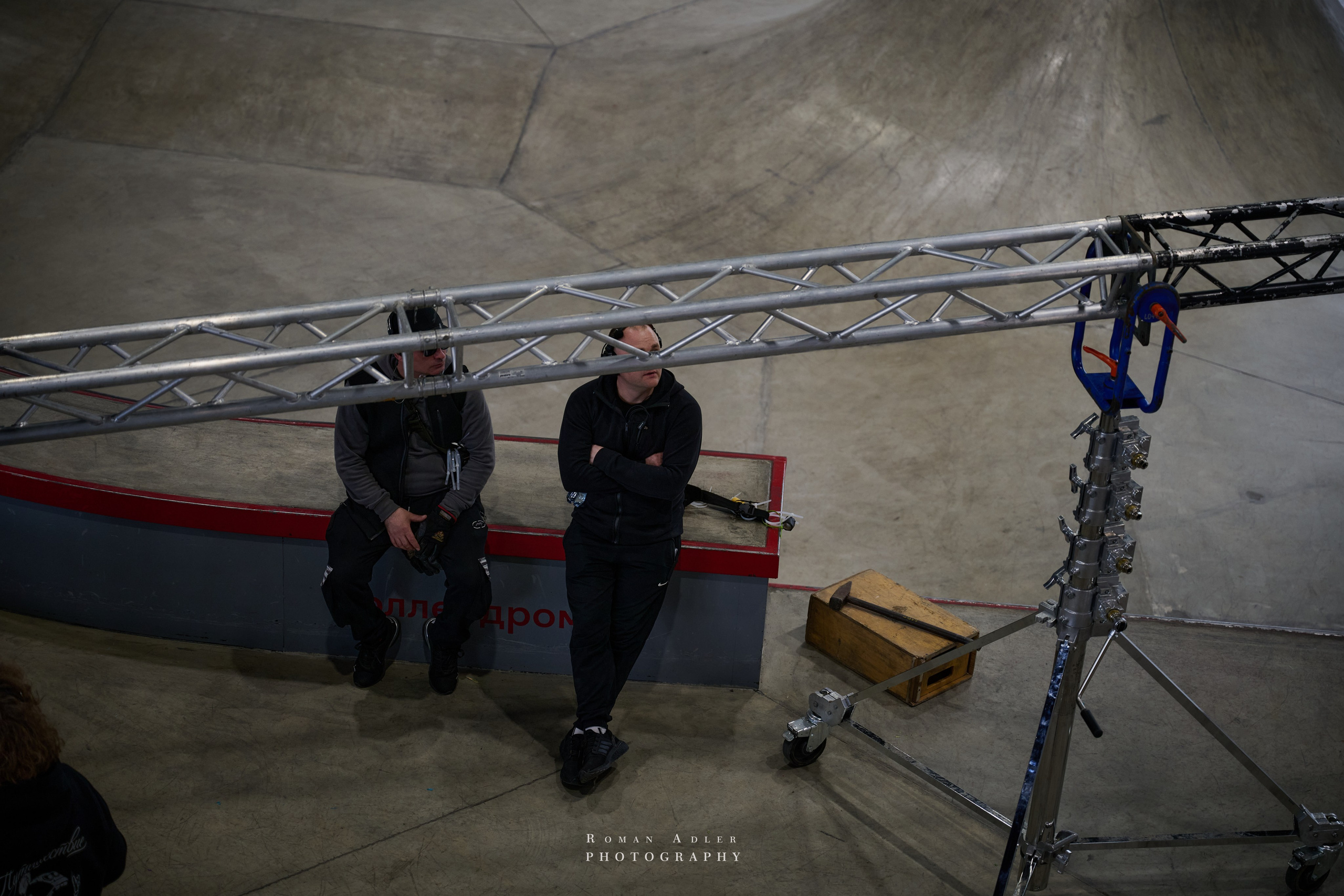 Репортаж со съёмок фильма «Своя в доску». Фотограф Роман Адлер