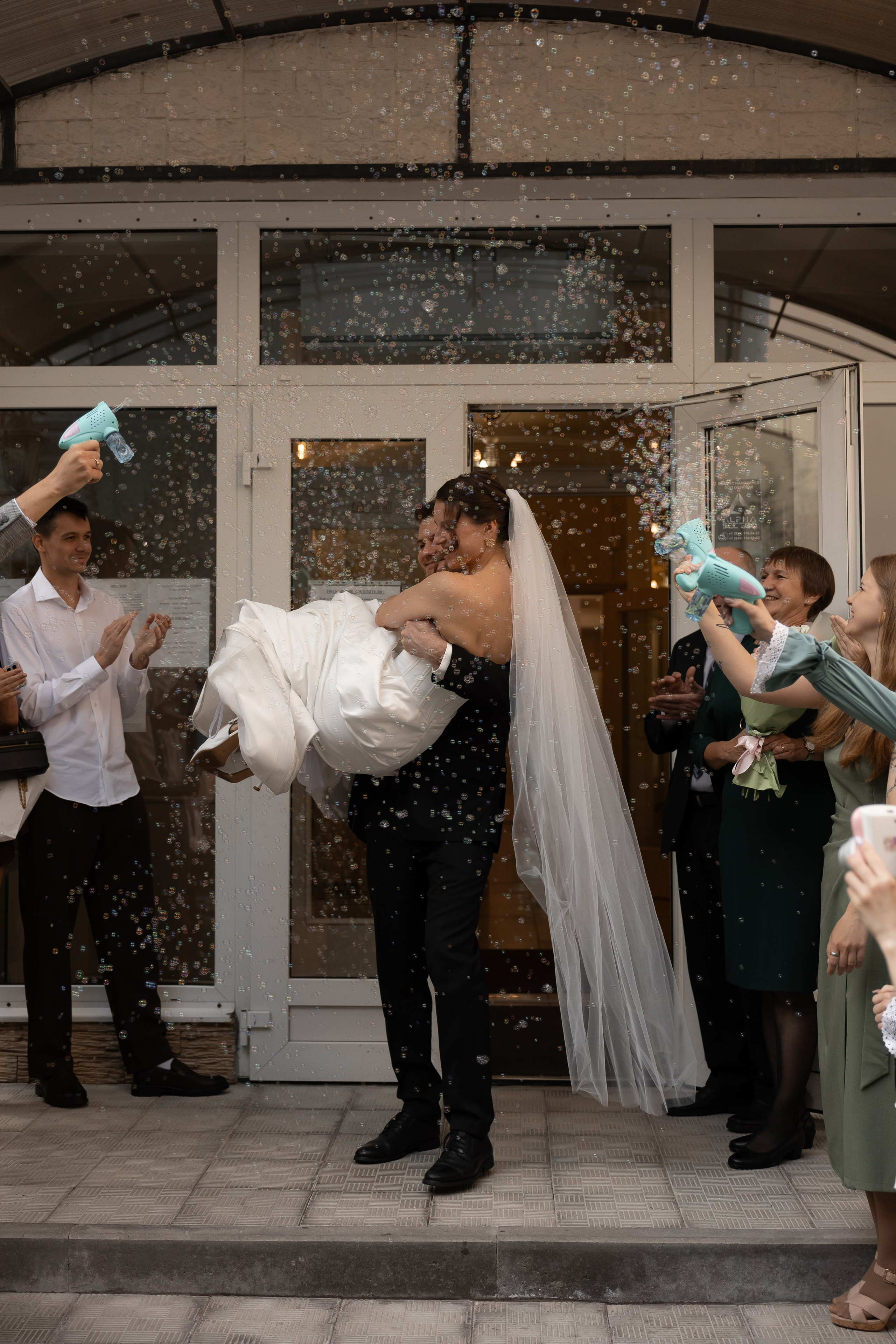 Серая кошка и рыжий кот. Свадебный и семейный фотограф Арина Кулёва