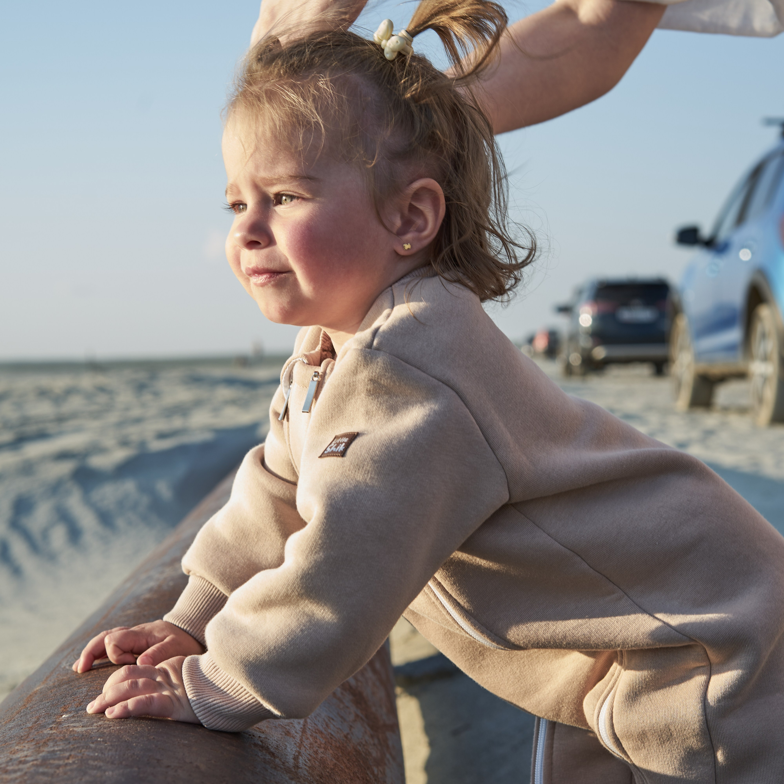 Семейная фотосессия на закате в песках. Фотограф Екатеринбург Кокшарова Александра