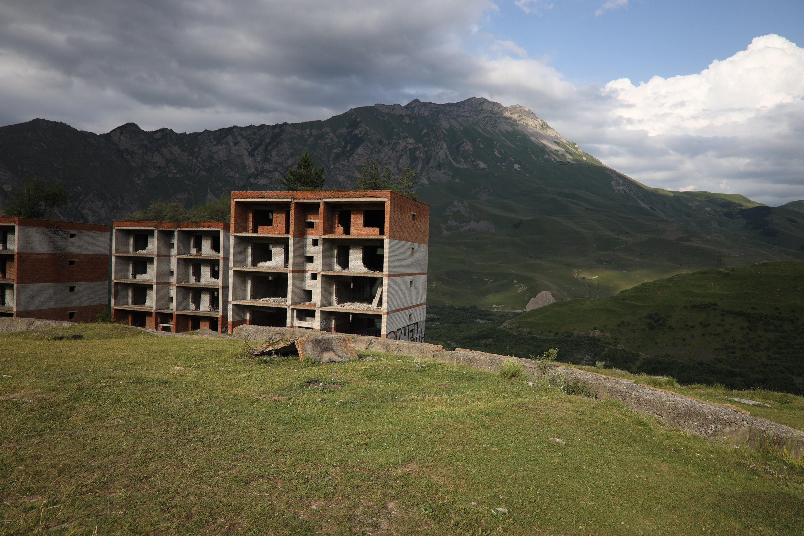 Северная Осетия июль 2025 год. Кармадон, Даргивз и Цей. Семейный детский фотограф Краснодарский край Оксана Колос