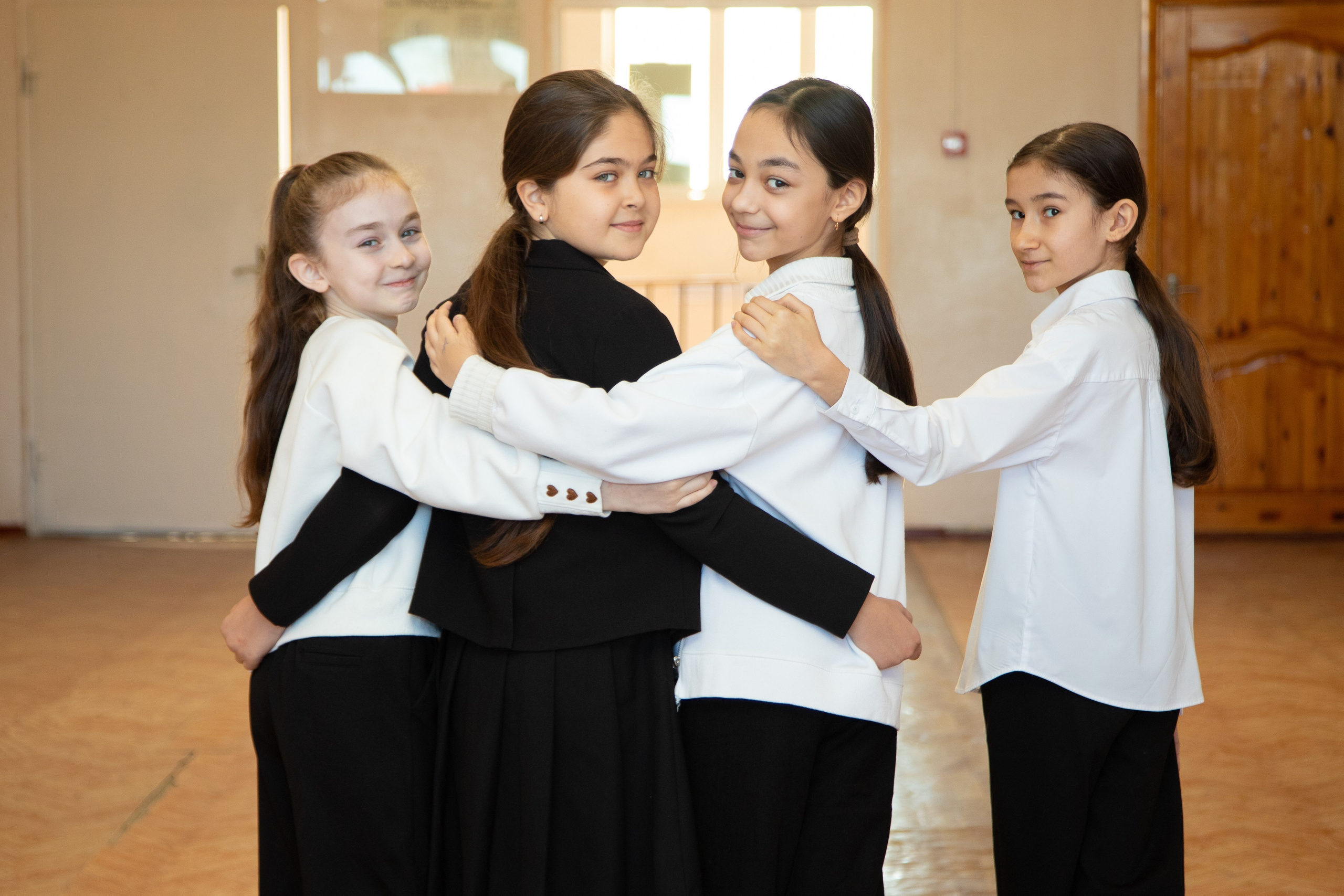 4 класс. Школьный фотограф в г. Нальчик Галимат Абитова