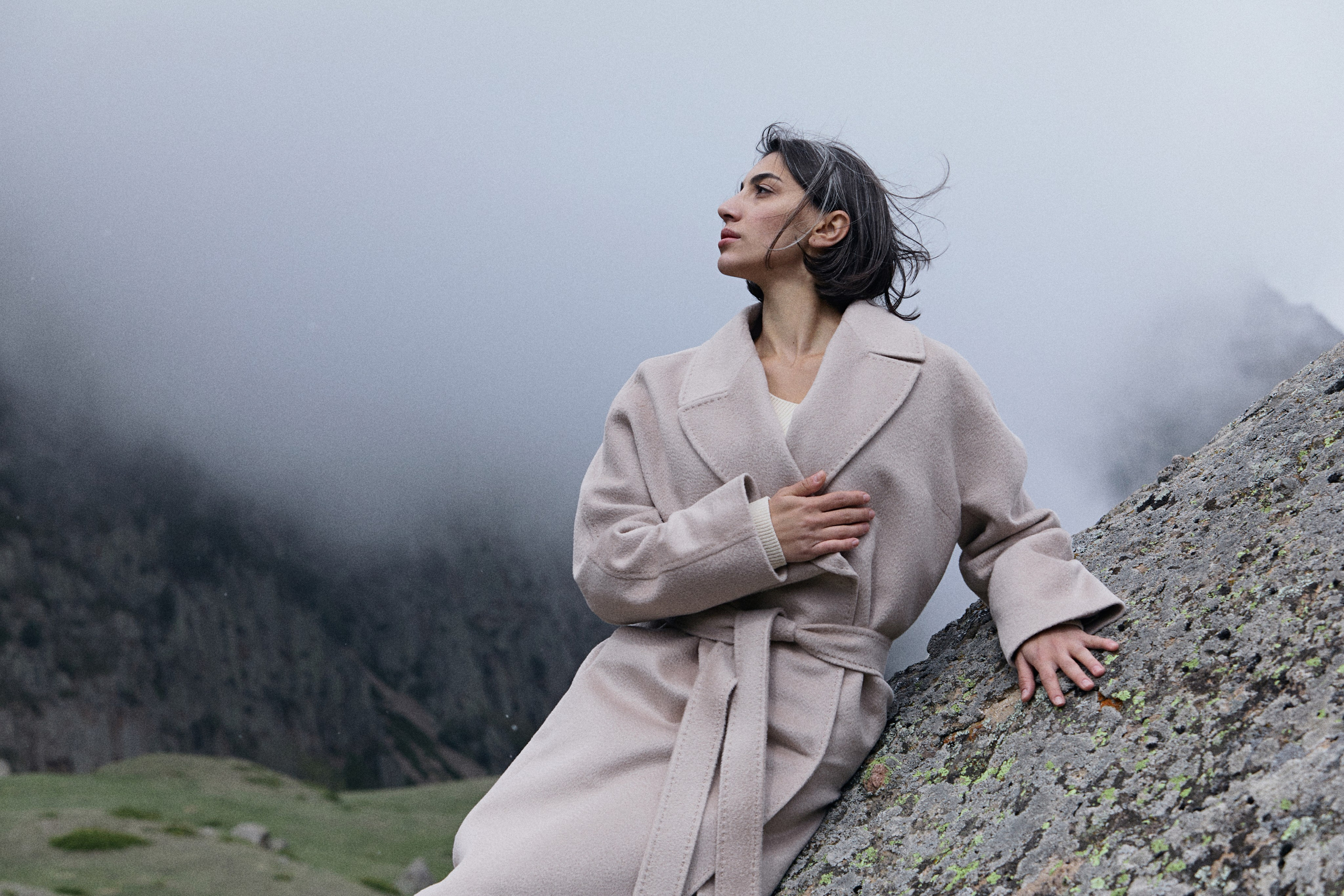 Имиджевая съемка для бренда в горах. Фотограф Продюсер в горах КБР / Москва  Нальчик Горы