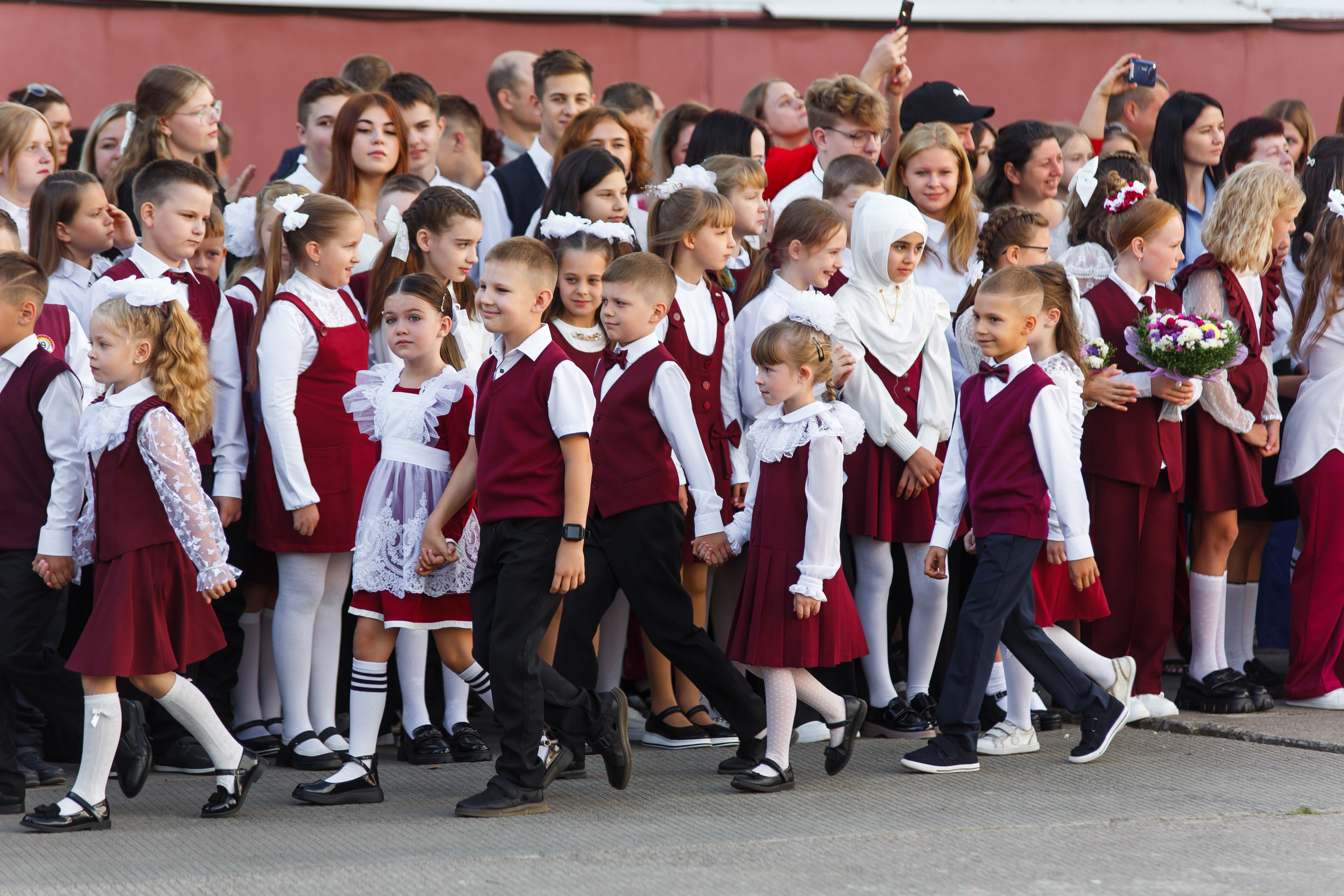 01 СЕНТЯБРЯ 2024 (МБОУ г. Мценска «Средняя школа № 9»). Профессиональный фотограф в Мценске и Орловской области