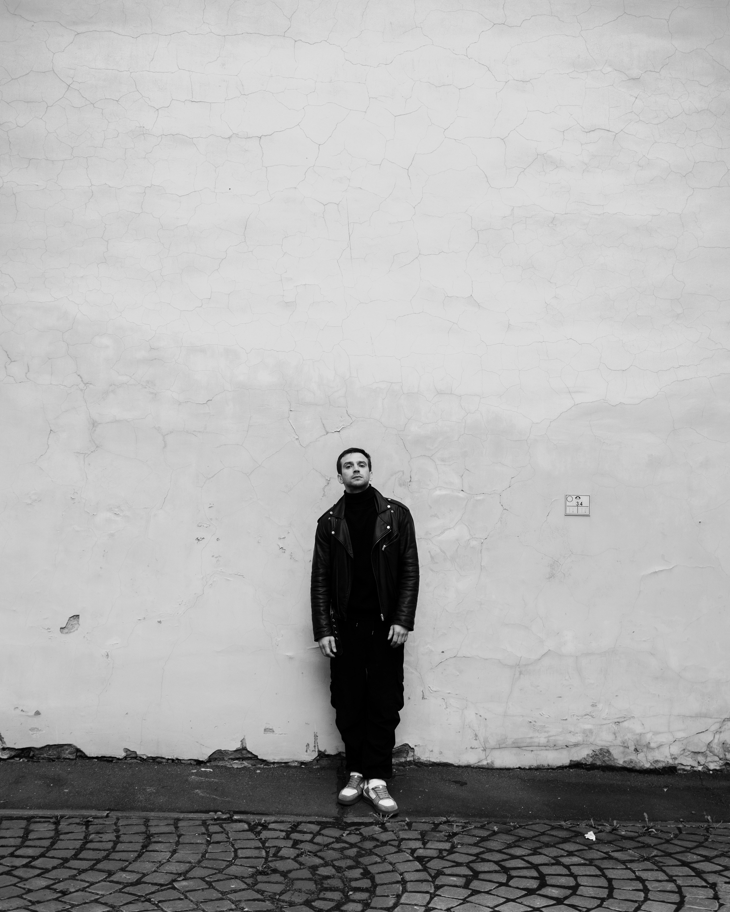 Николай Омельяненко. Непарадное в парадных