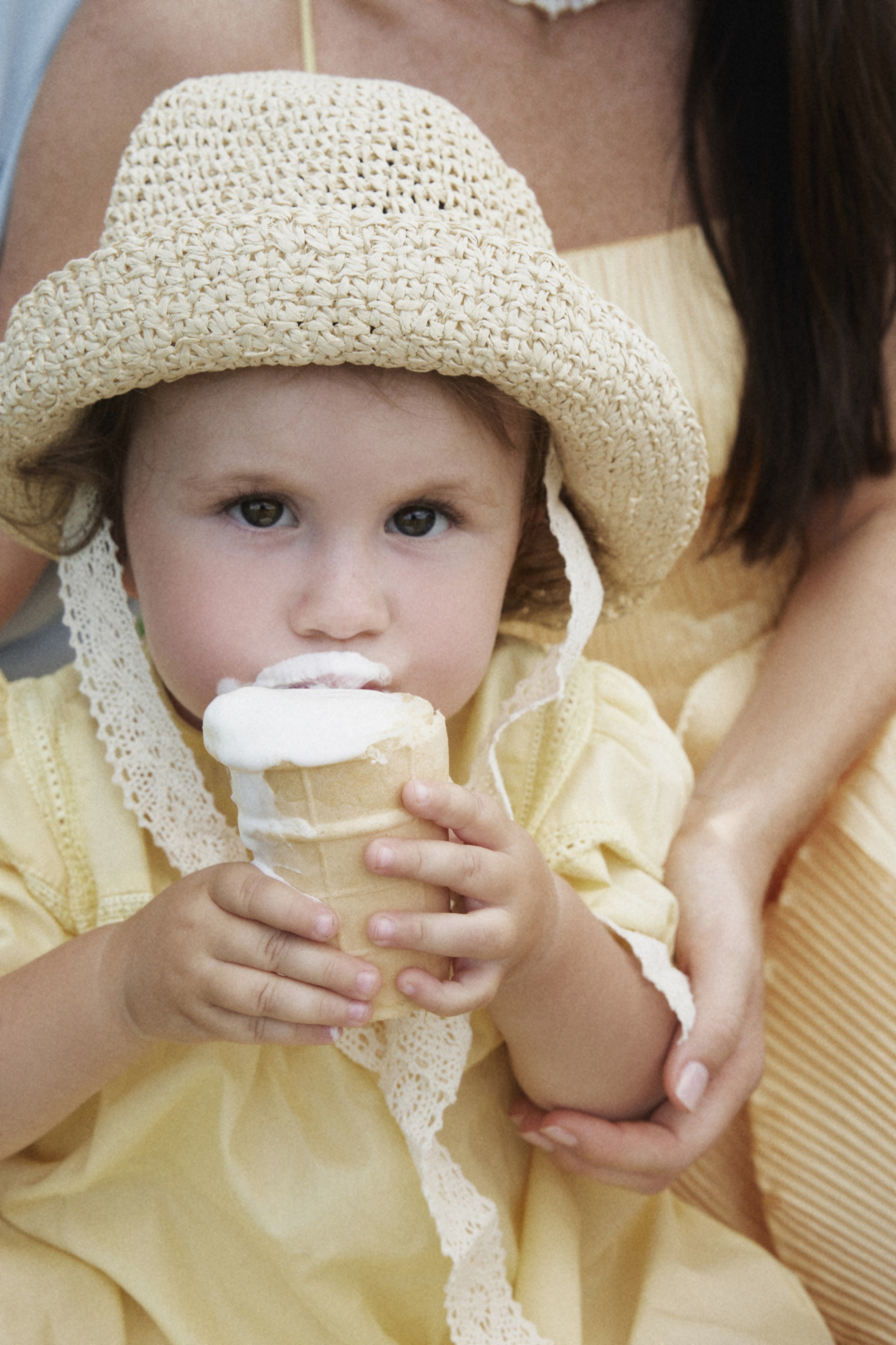Семейная история с мороженным. Семейный фотограф и фотограф беременности во Владивостоке