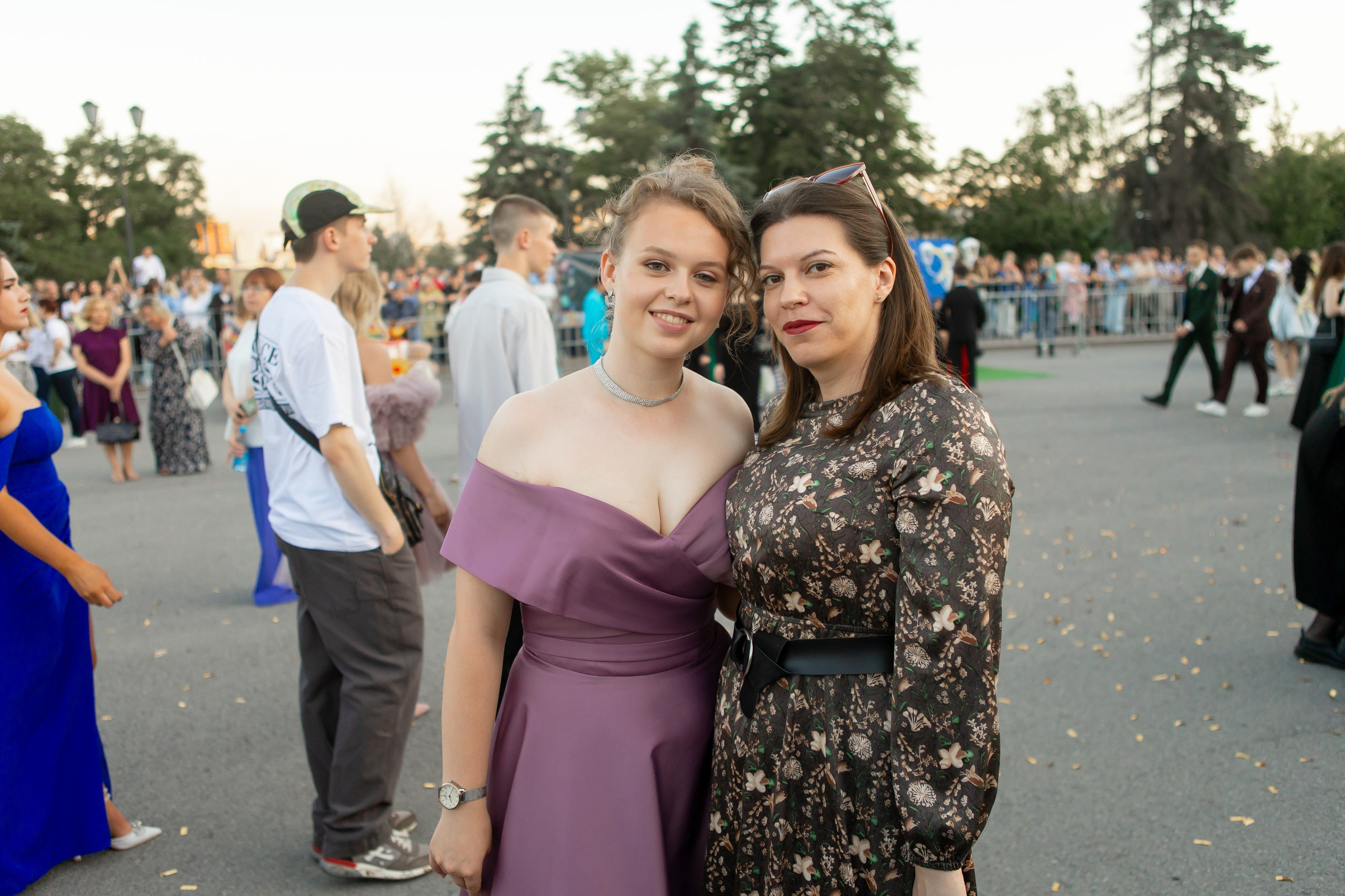 Выпускной Гимназия 12 2024 г. Свадебный и портретный Фотограф в Липецке Дмитрий Котюков