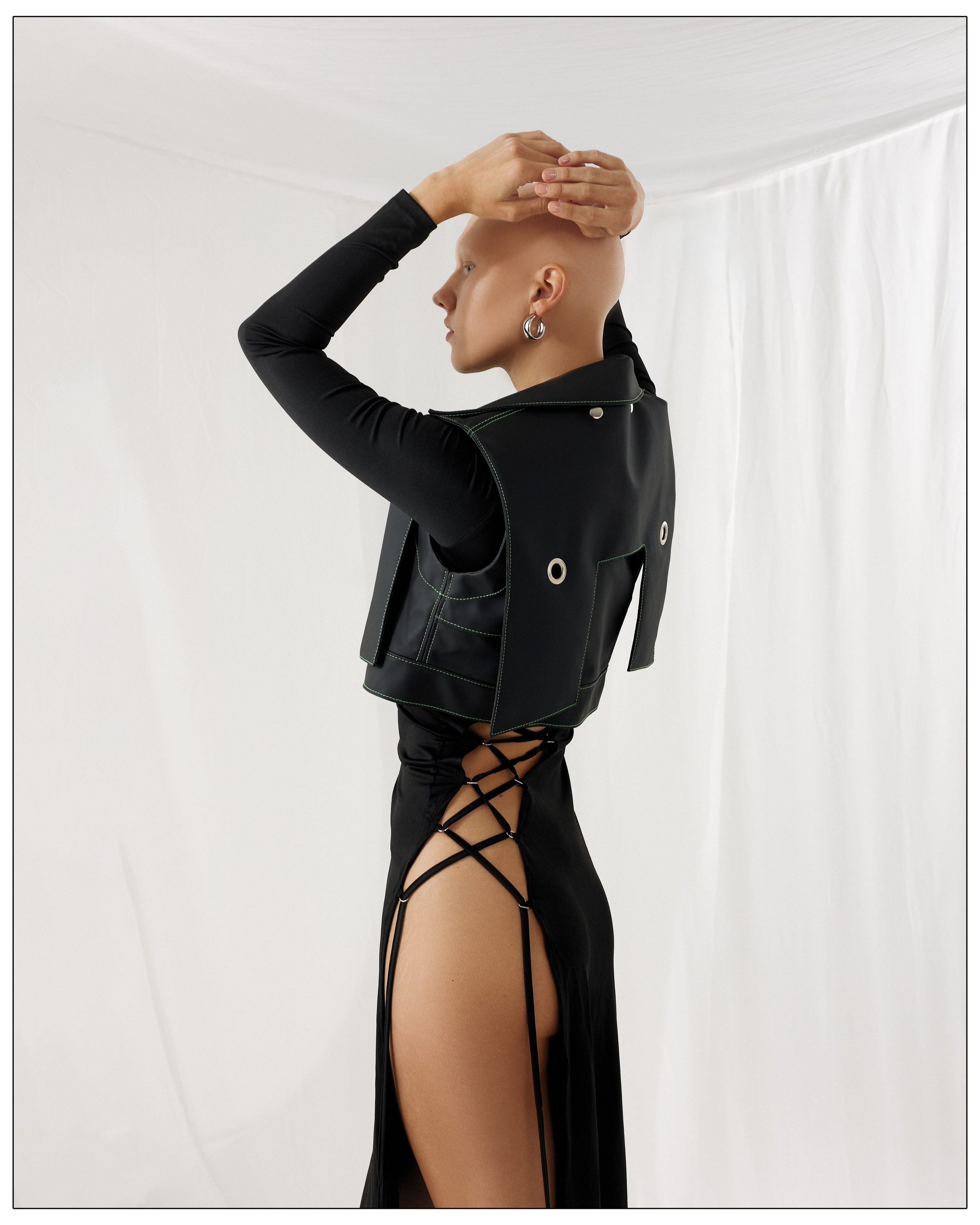 KORZUN. Влада Зюзина — adalwzet posmotri — коммерческий фотограф в Москве — портретный фотограф, фотограф для брендов